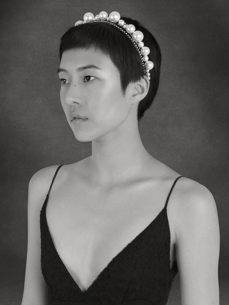 Ariana headband in pearls and crystals 3