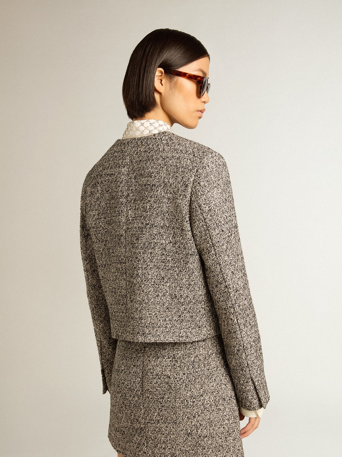 Boxy cropped jacket in gray bouclé fabric - 4