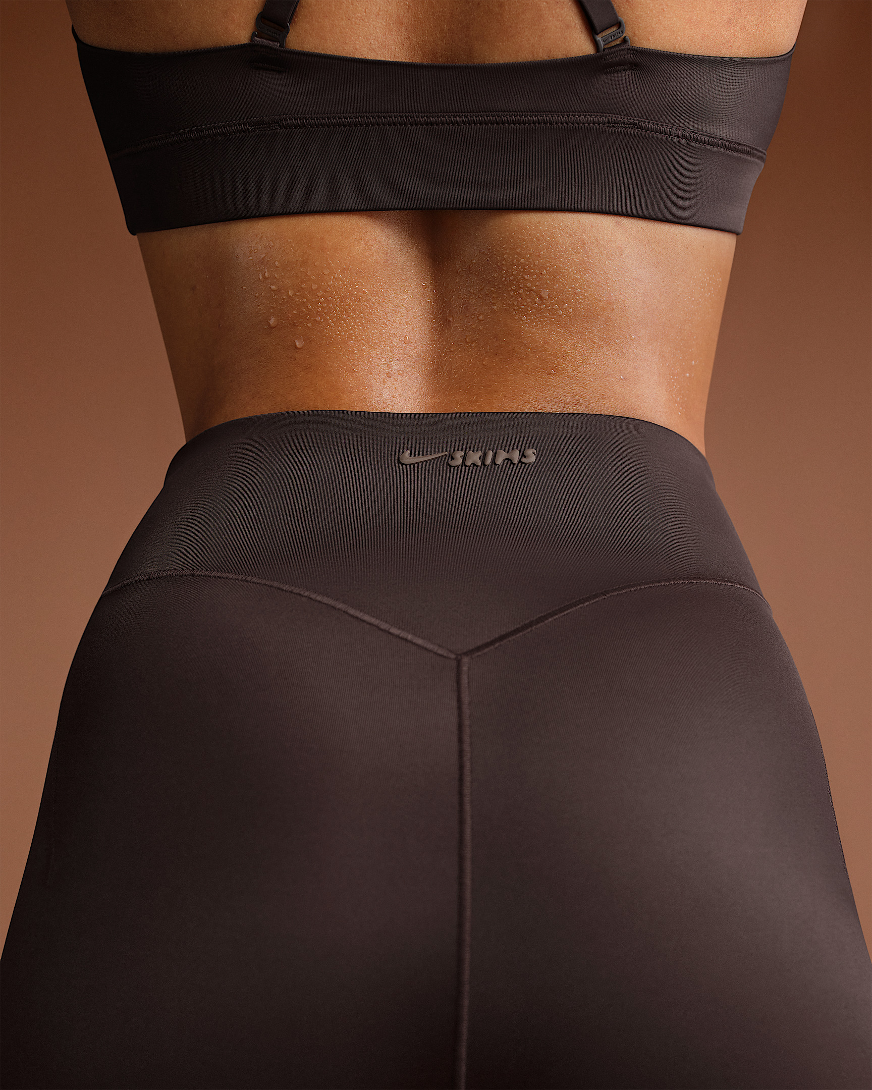 NikeSKIMS Shine Women's High-Waisted 5" Biker Shorts - 6