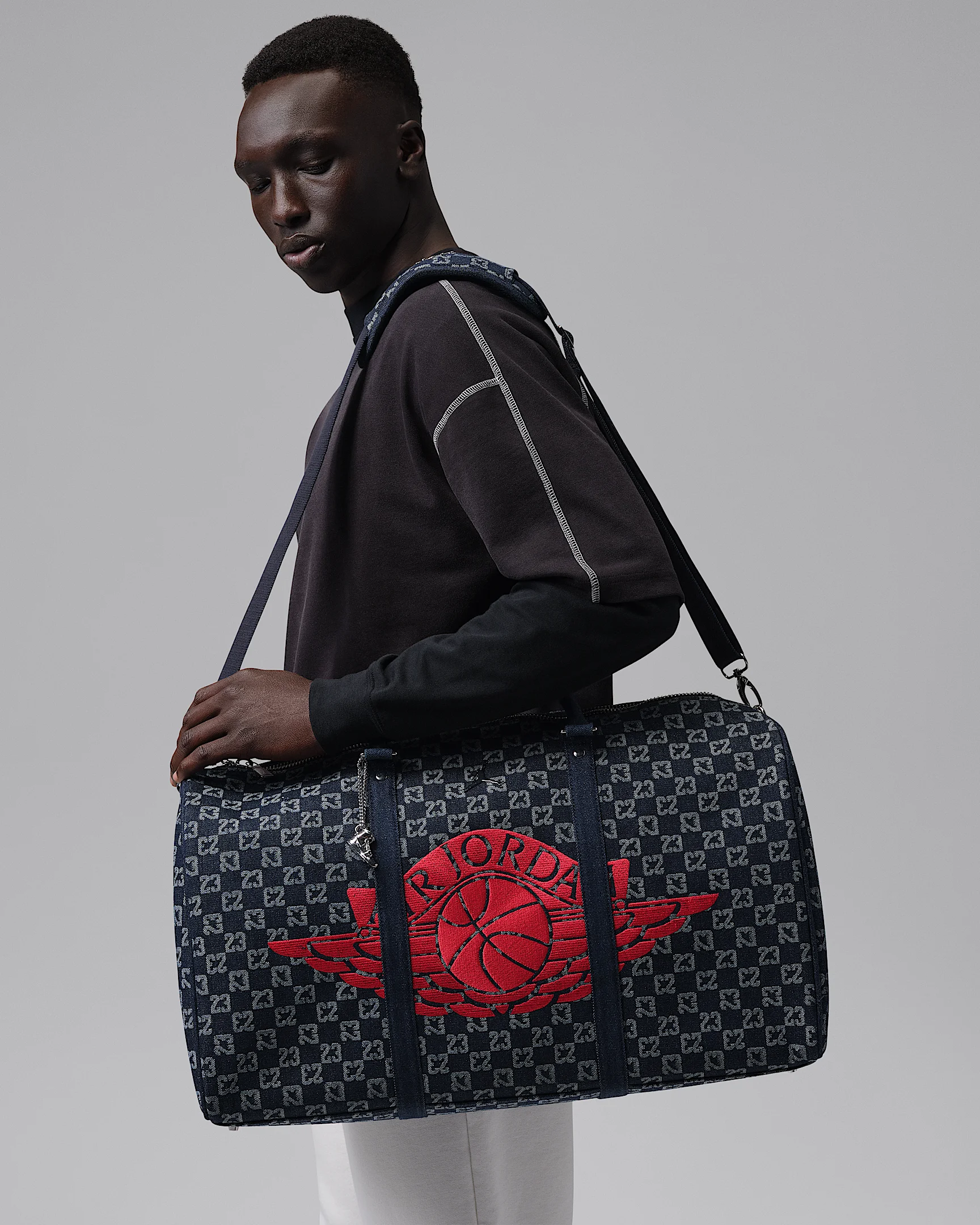 Jordan Monogram Duffel (40L) - 1