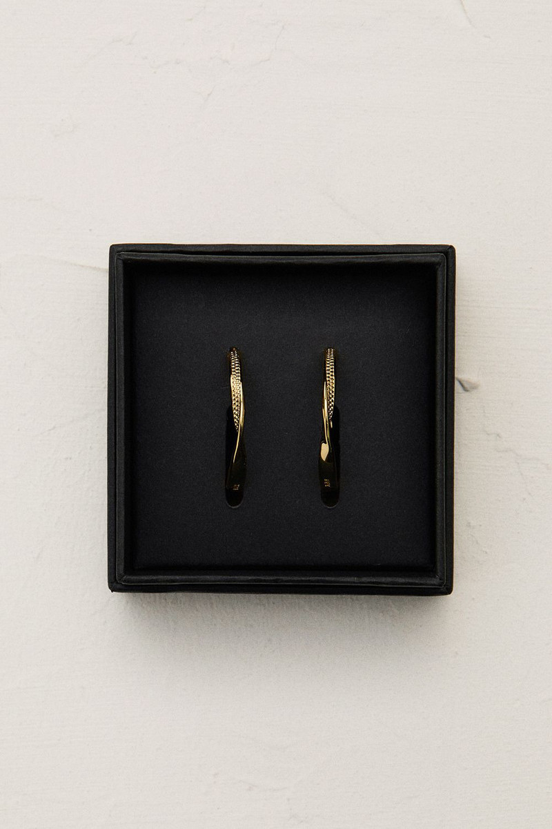 14kt Gold Plated Textured Twist Hoop Earrings 4