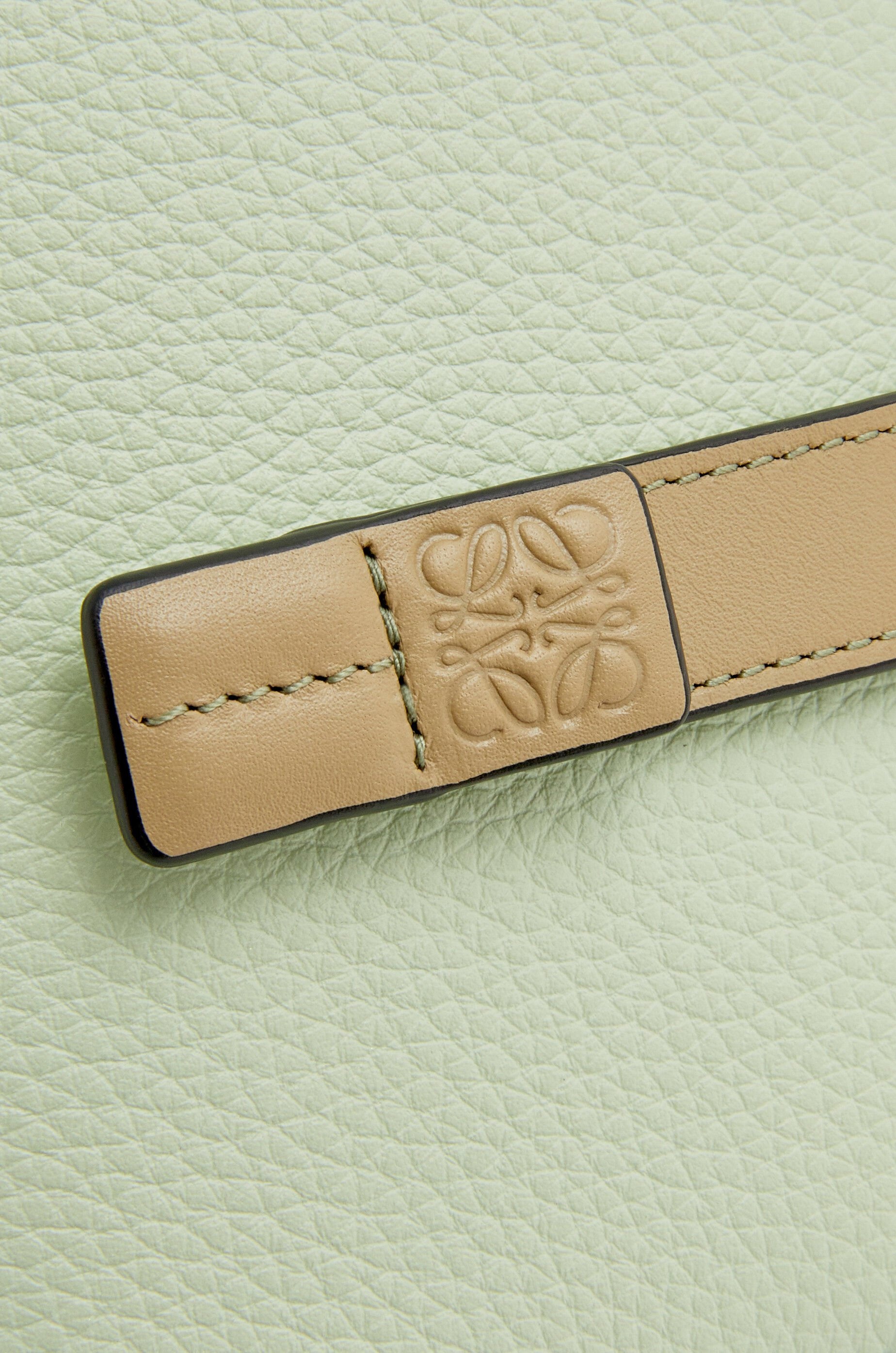 Compact zip wallet in soft grained calfskin - 5