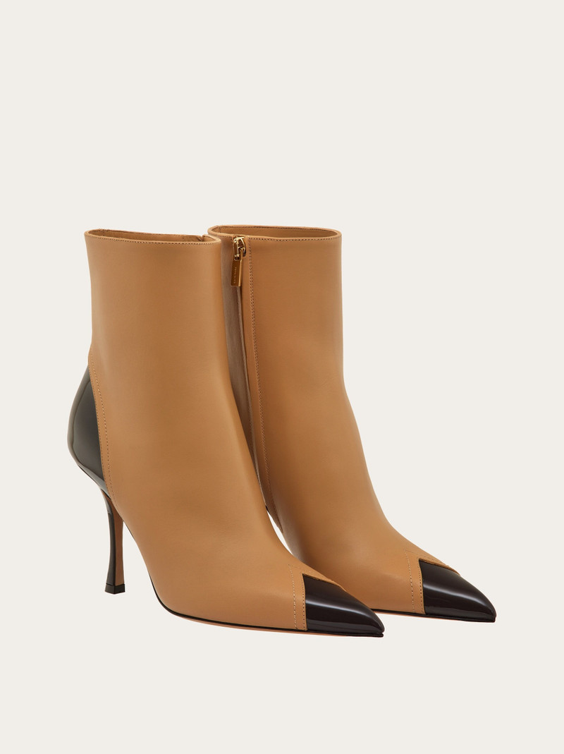 FERRAGAMO Ankle boot with contrasting inlays outlook