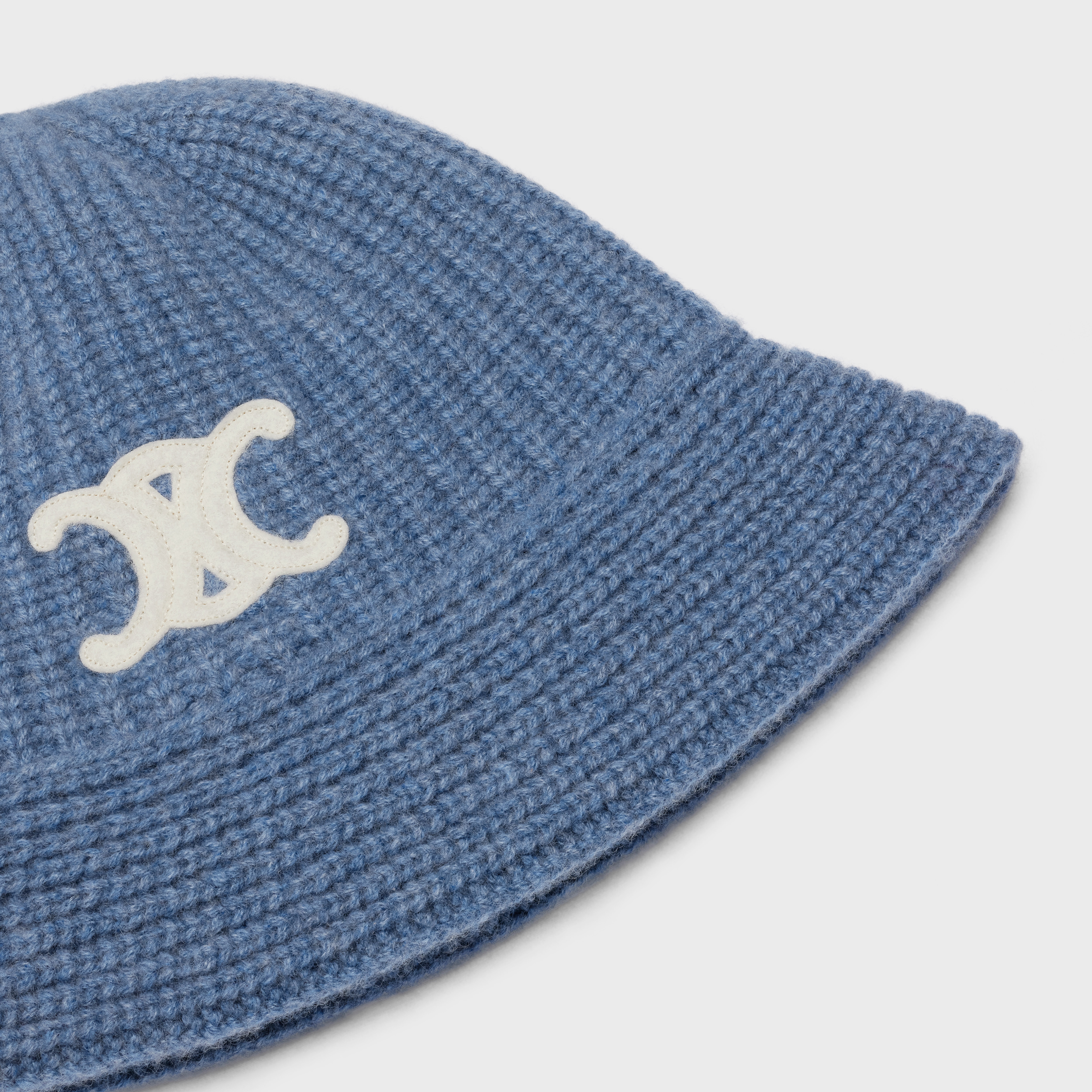 SEAMLESS CASHMERE BUCKET HAT - 3
