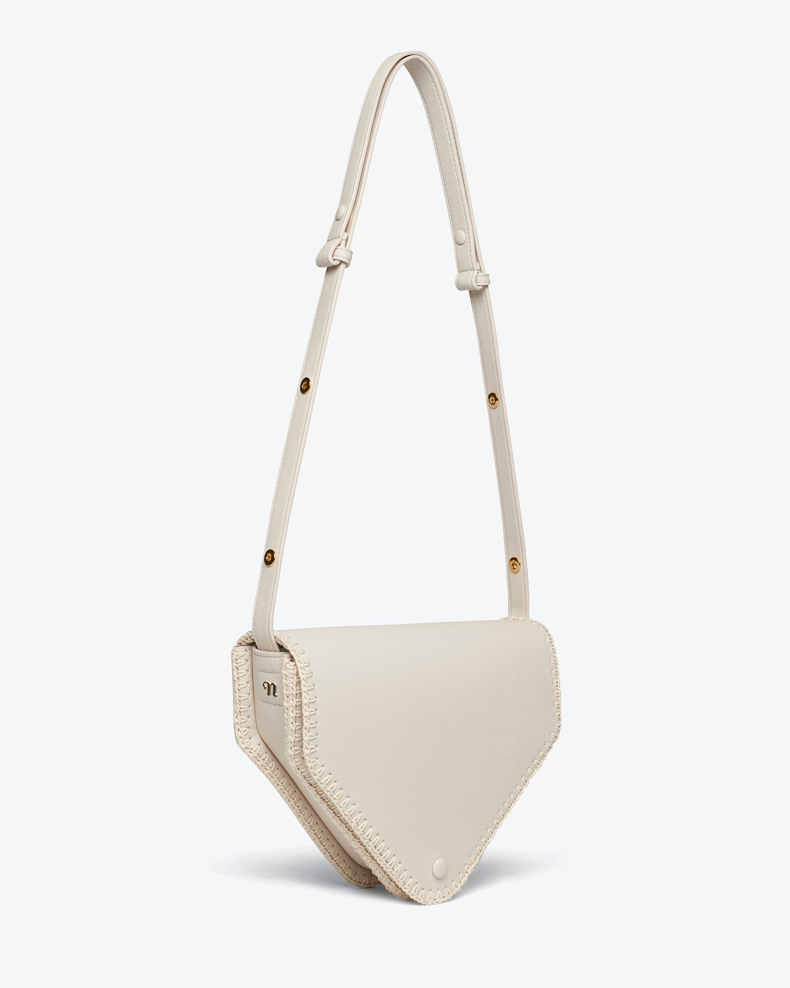 THE TRIANGLE BAG MEDIUM - Alt-nappa shoulder bag - Off-white/creme - 3
