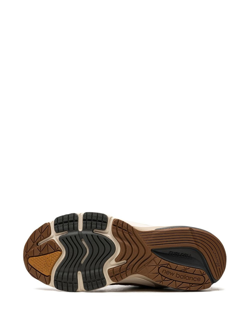 990v6 "Carhartt - Sculpture Center" sneakers 4