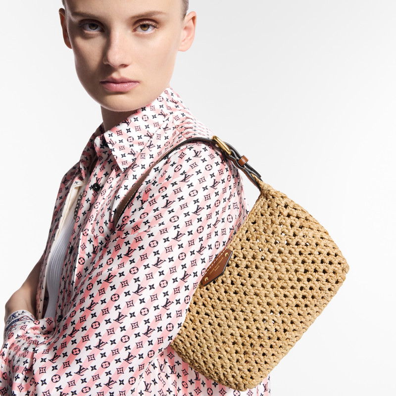 Louis Vuitton Hills Pochette outlook