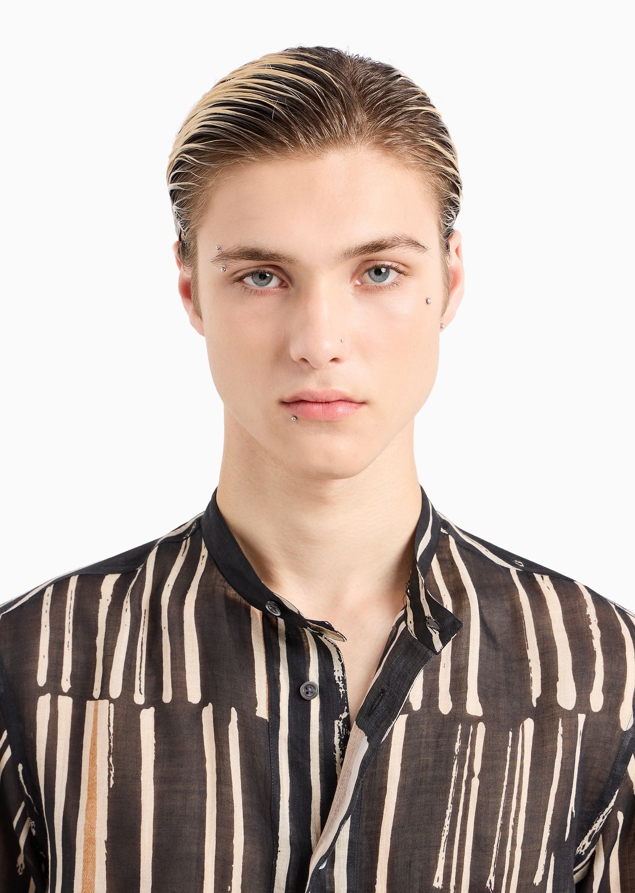 Printed ramie shirt with guru collar - 5