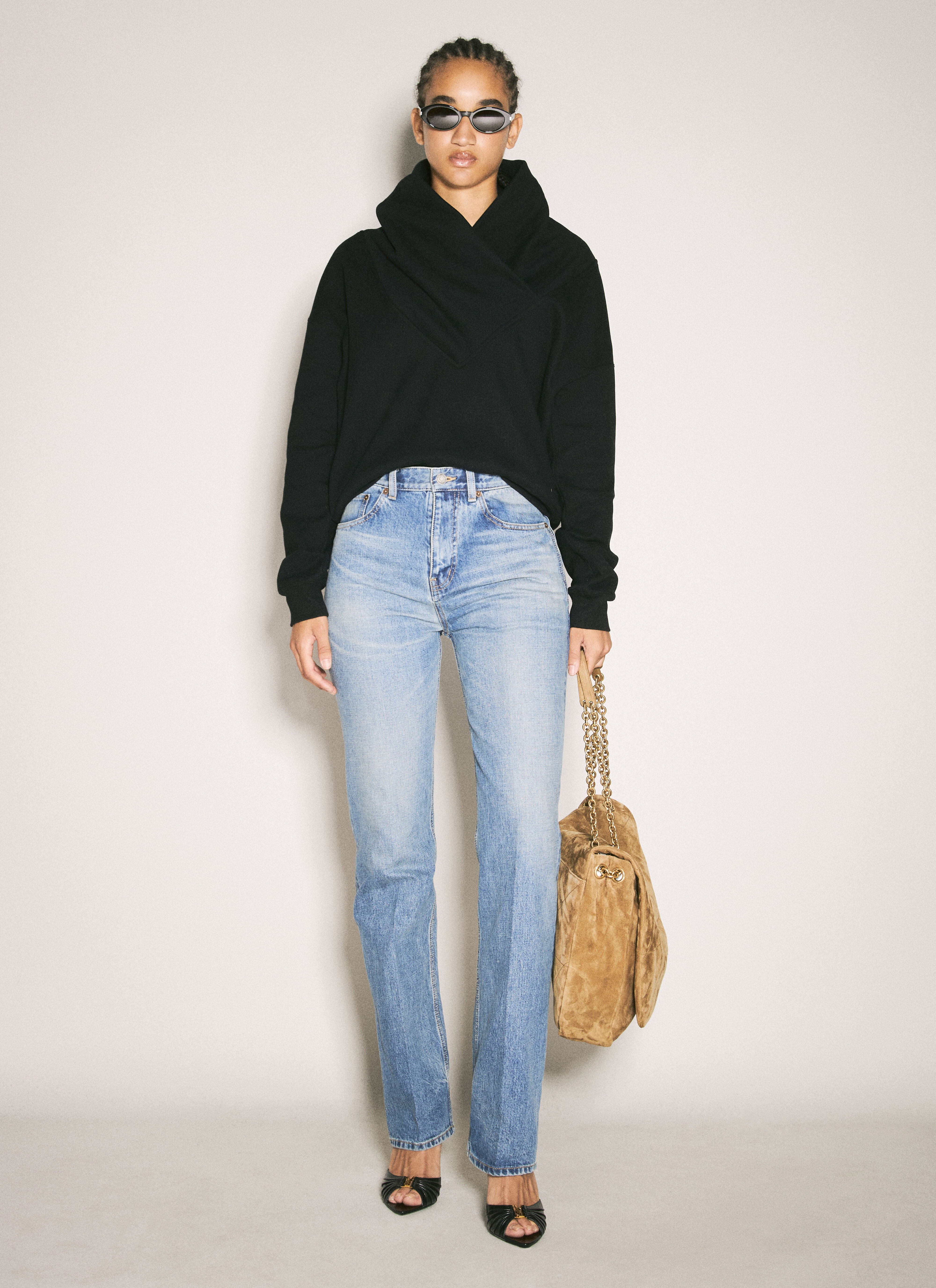 デニム・ジーパン Saint Laurent MID RISE STRAIGHT QP7 ID (795350 Y13KD4423) Mid-rise straight jeans in blue - Saint Laurent | Mytheresa