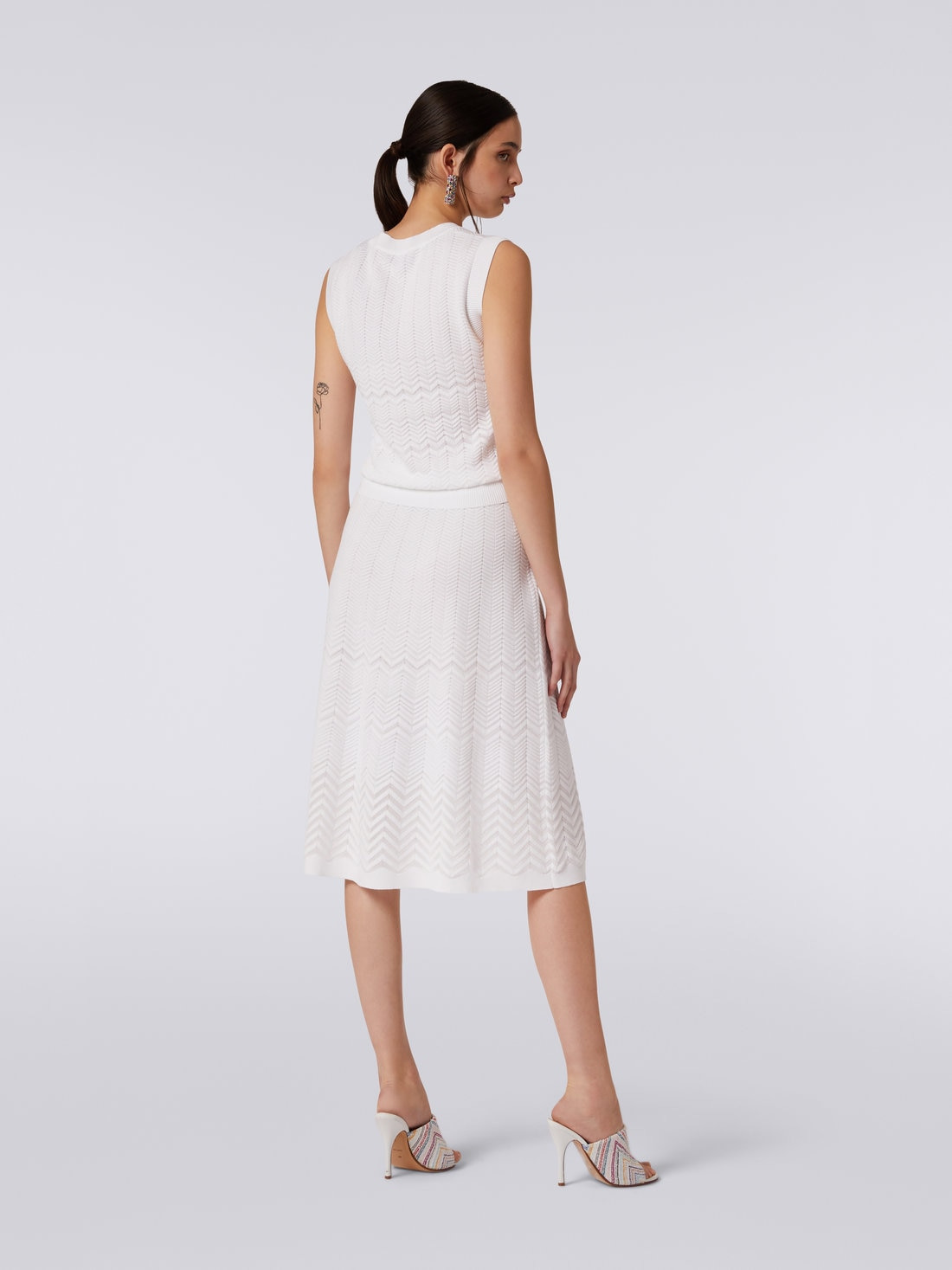 Wool longuette skirt with tone-on-tone zigzag - 4