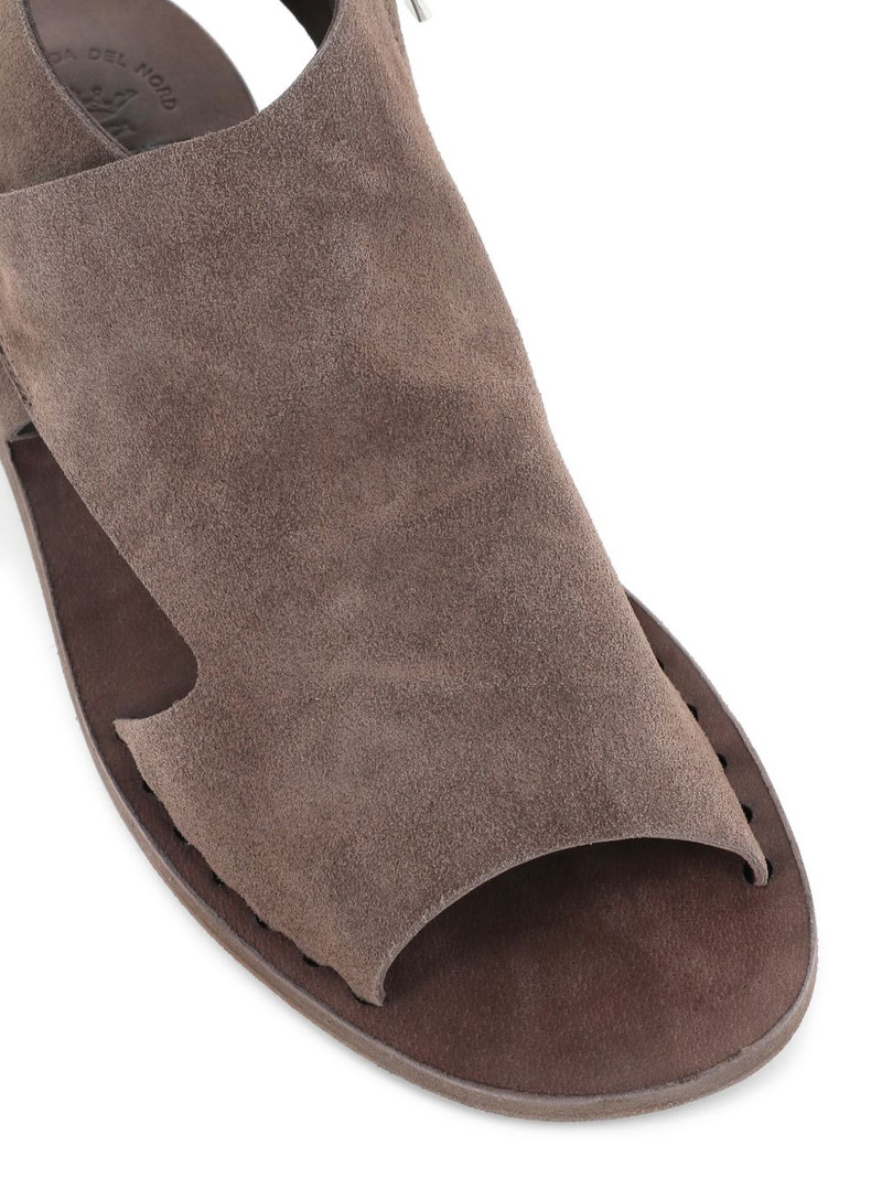 zip fastening sandals 5