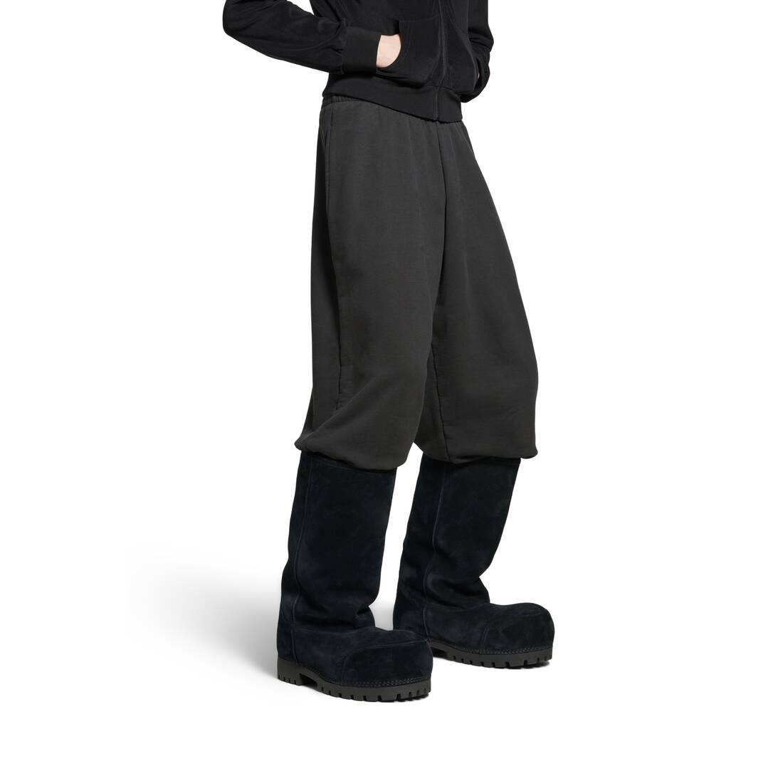 Activewear Baggy Sweatpants in Black - 5