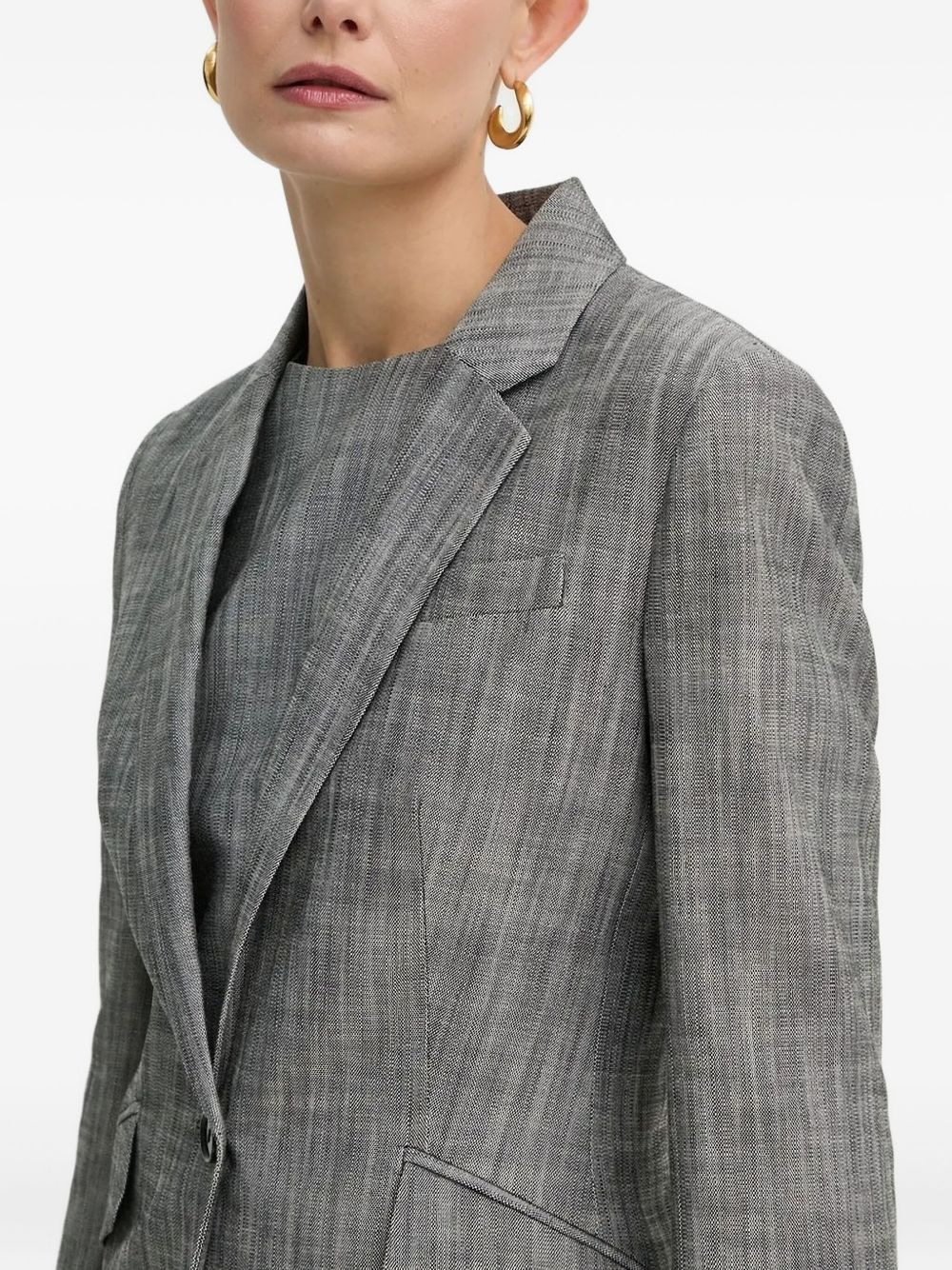 single-button textured top - 3