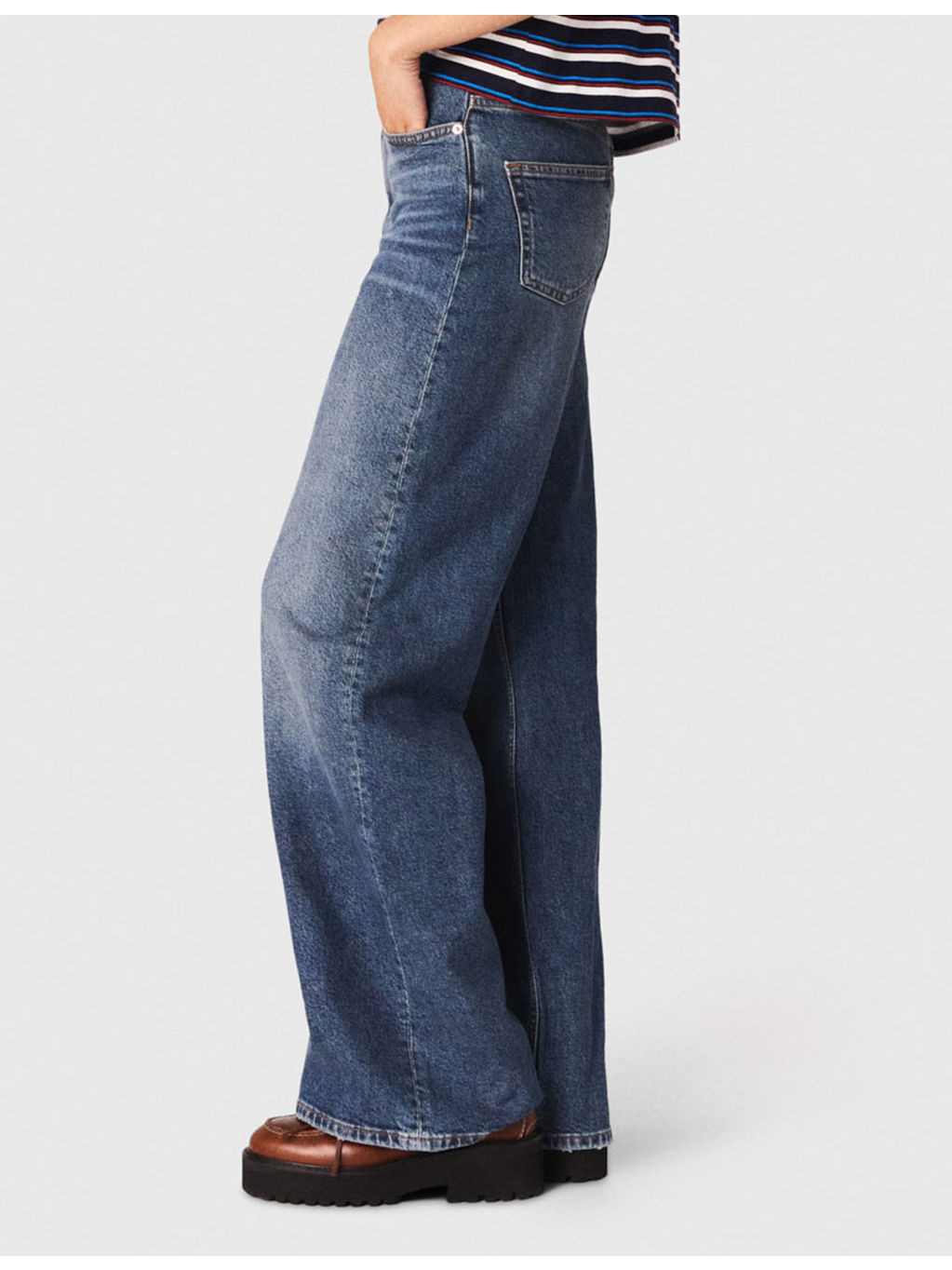 Leather-Pocket Wide-Leg High-Rise Stretch-Denim Jeans - 3
