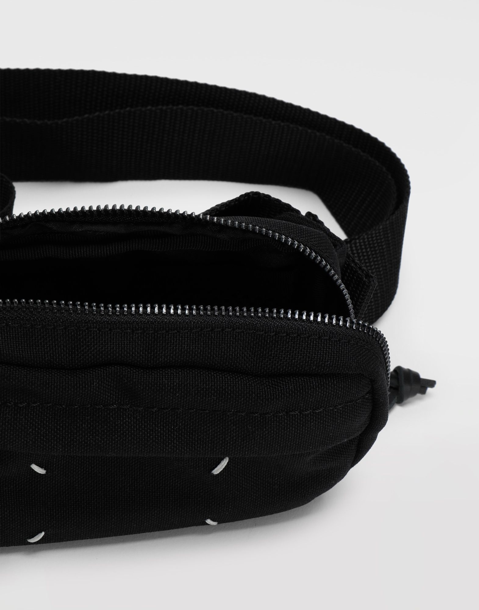 4-stitches zip-around bumbag - 4