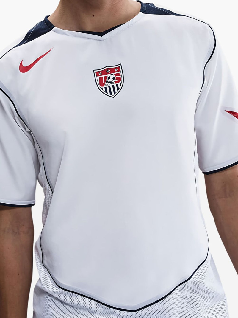 Nike USMNT Total 90 Reissue 2004 T-shirt outlook