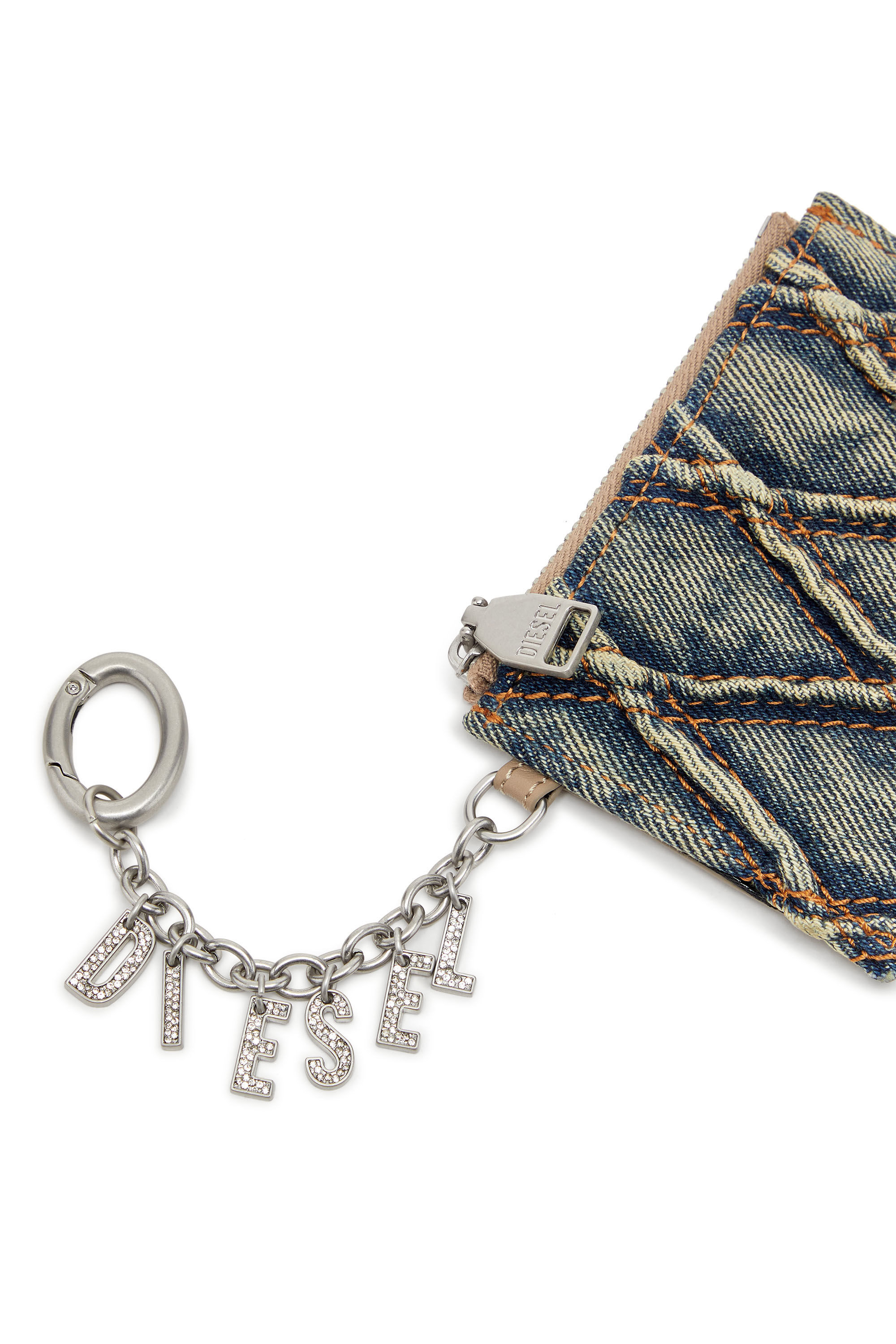 CARD HOLDER WITH CHAIN - 4