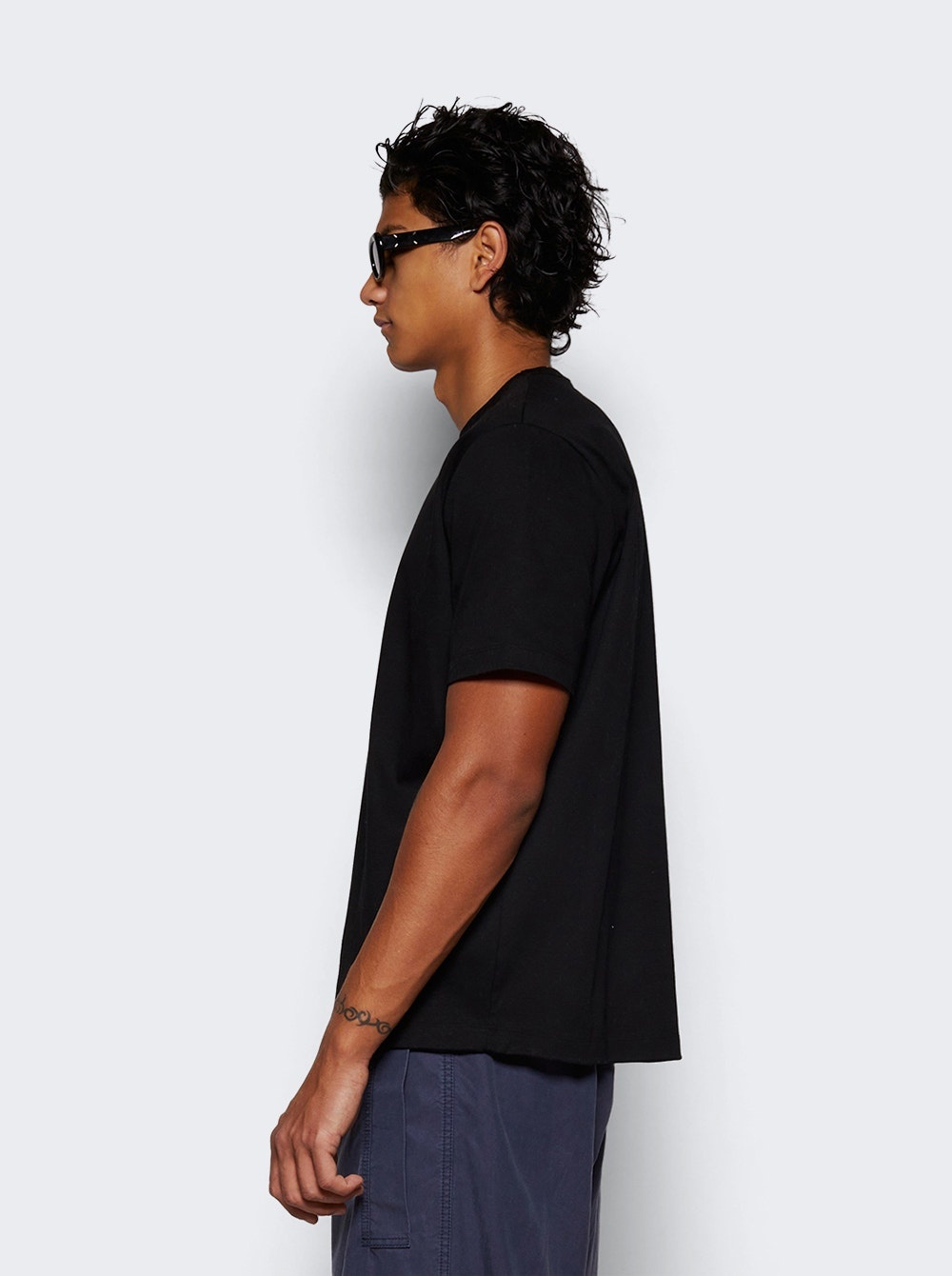 Essential Tee Black - 4