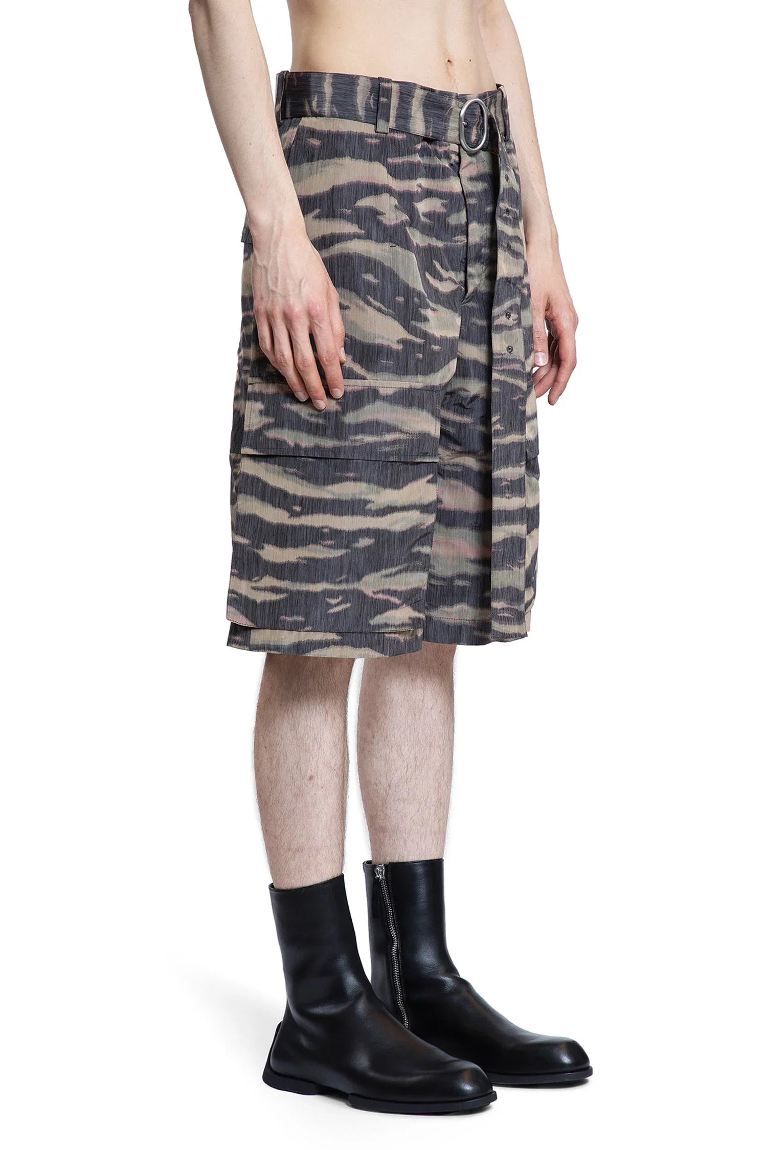 Camouflage-Cargo-Shorts - 2