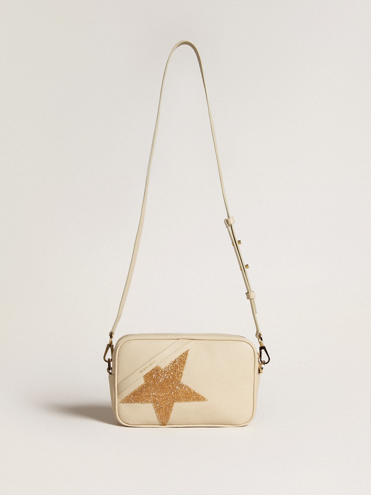 Star Bag in butter-colored hammered leather with Swarovski crystal star - 2