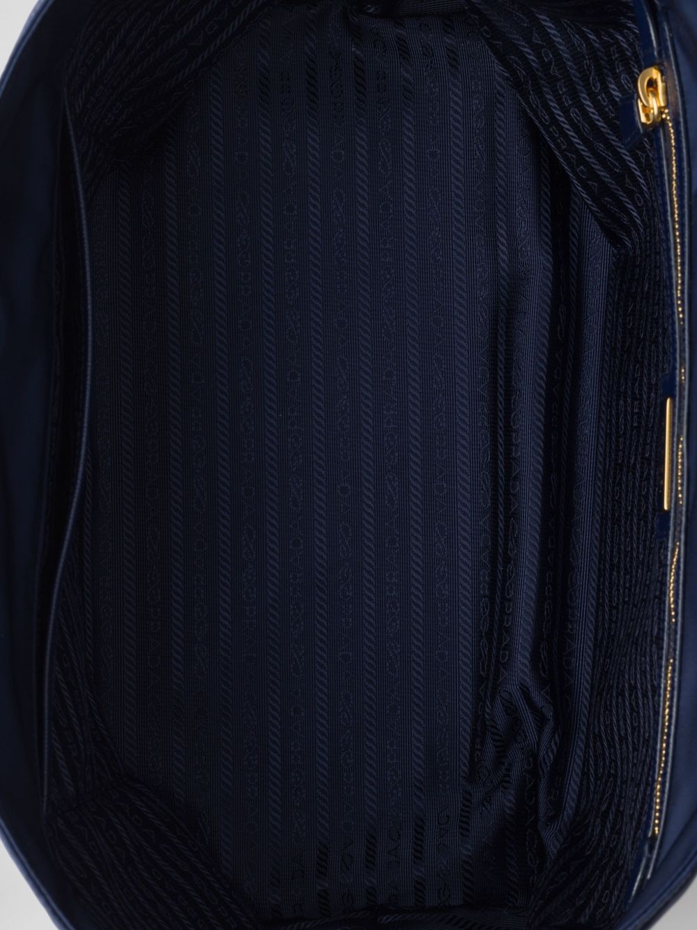 medium Re-Nylon tote bag - 4