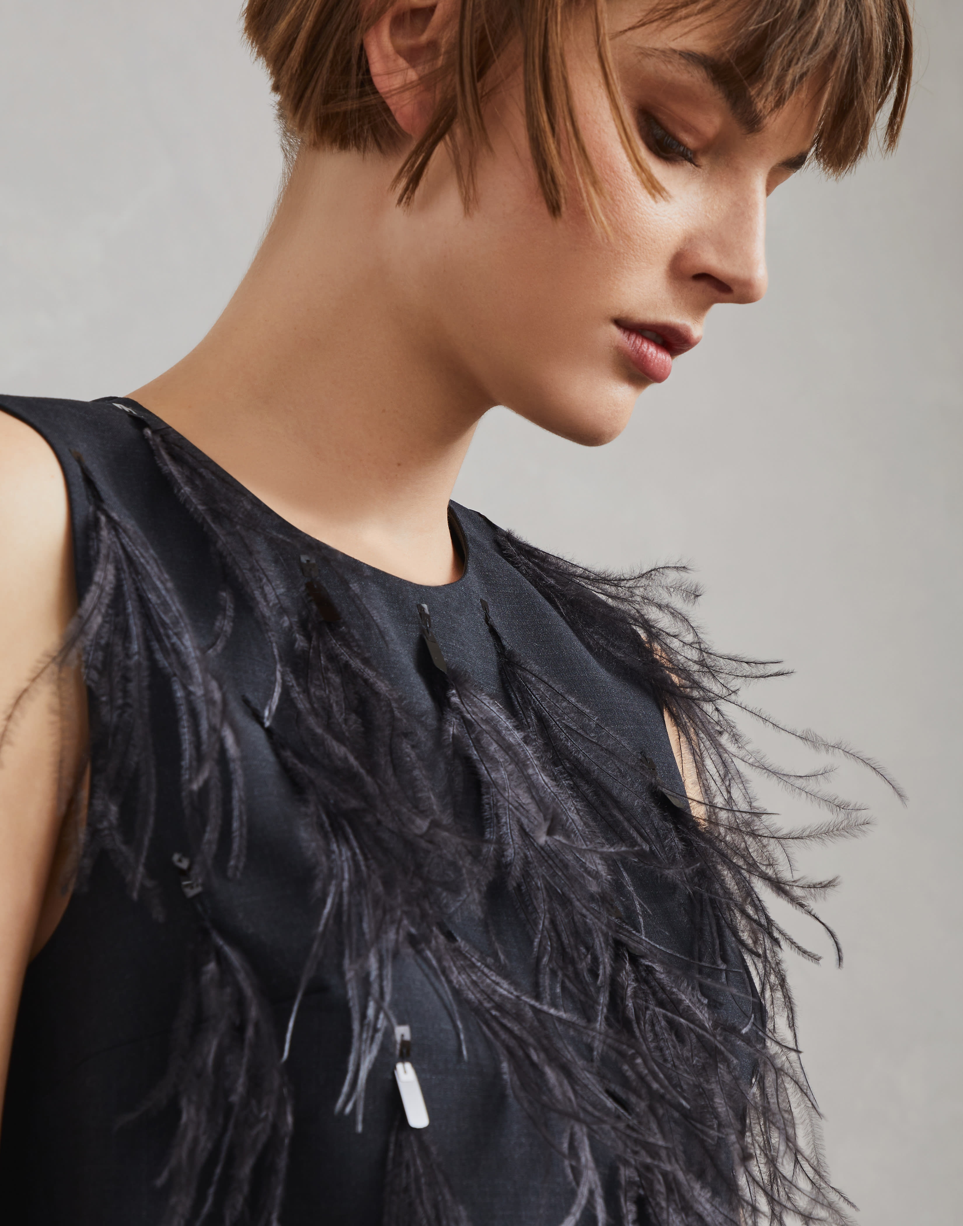 Tropical luxury wool top with dazzling feather embroidery - 3