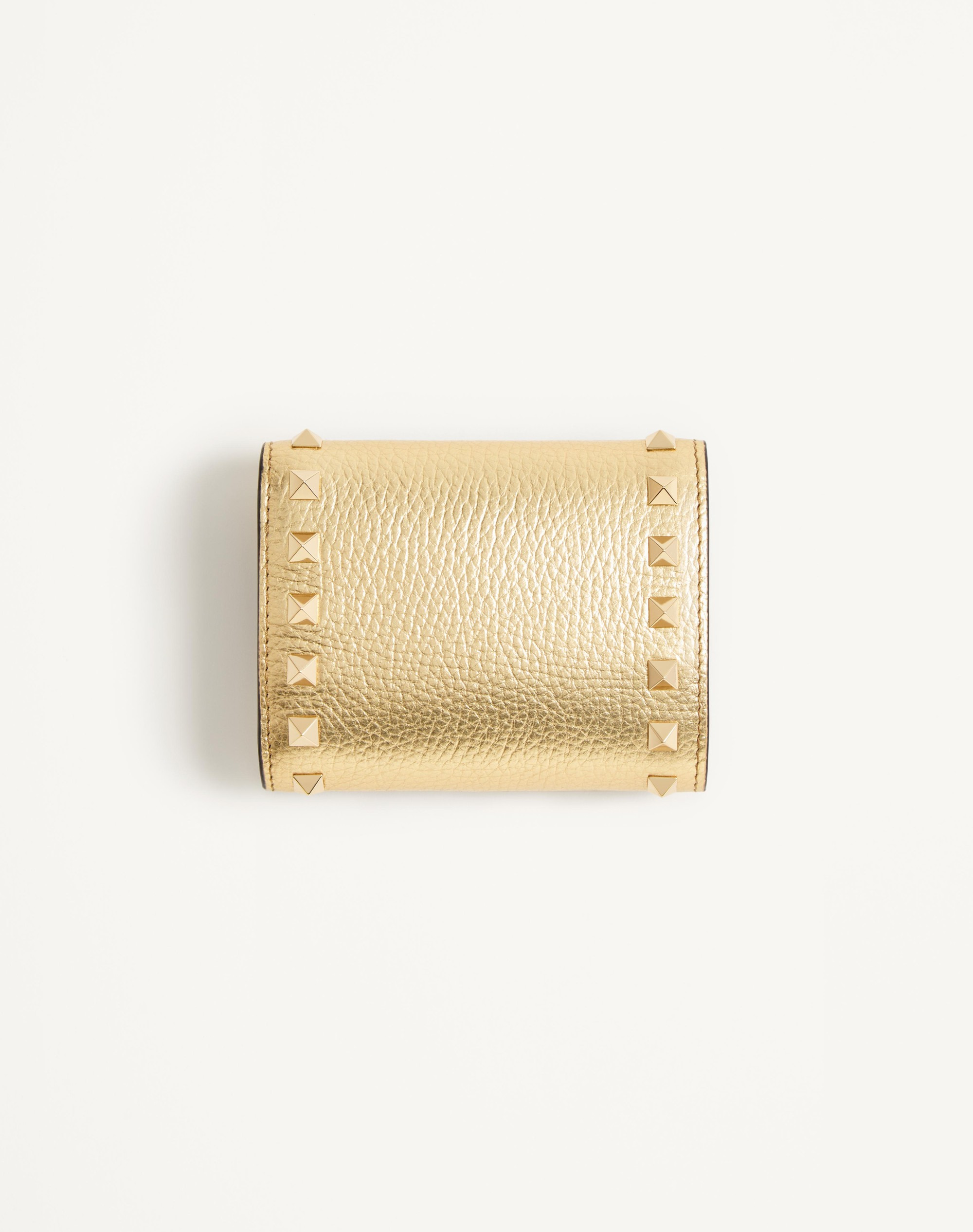 ROCKSTUD TRIFOLD WALLET IN LAMINATED GRAINY CALFSKIN - 3