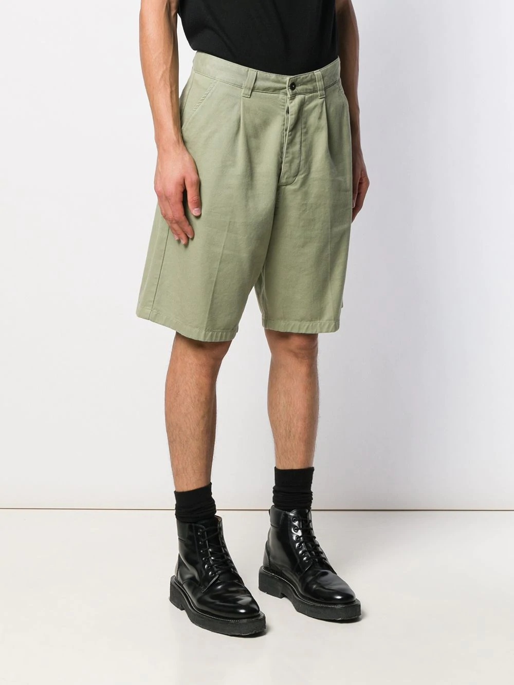 Pleated Bermuda Shorts - 3