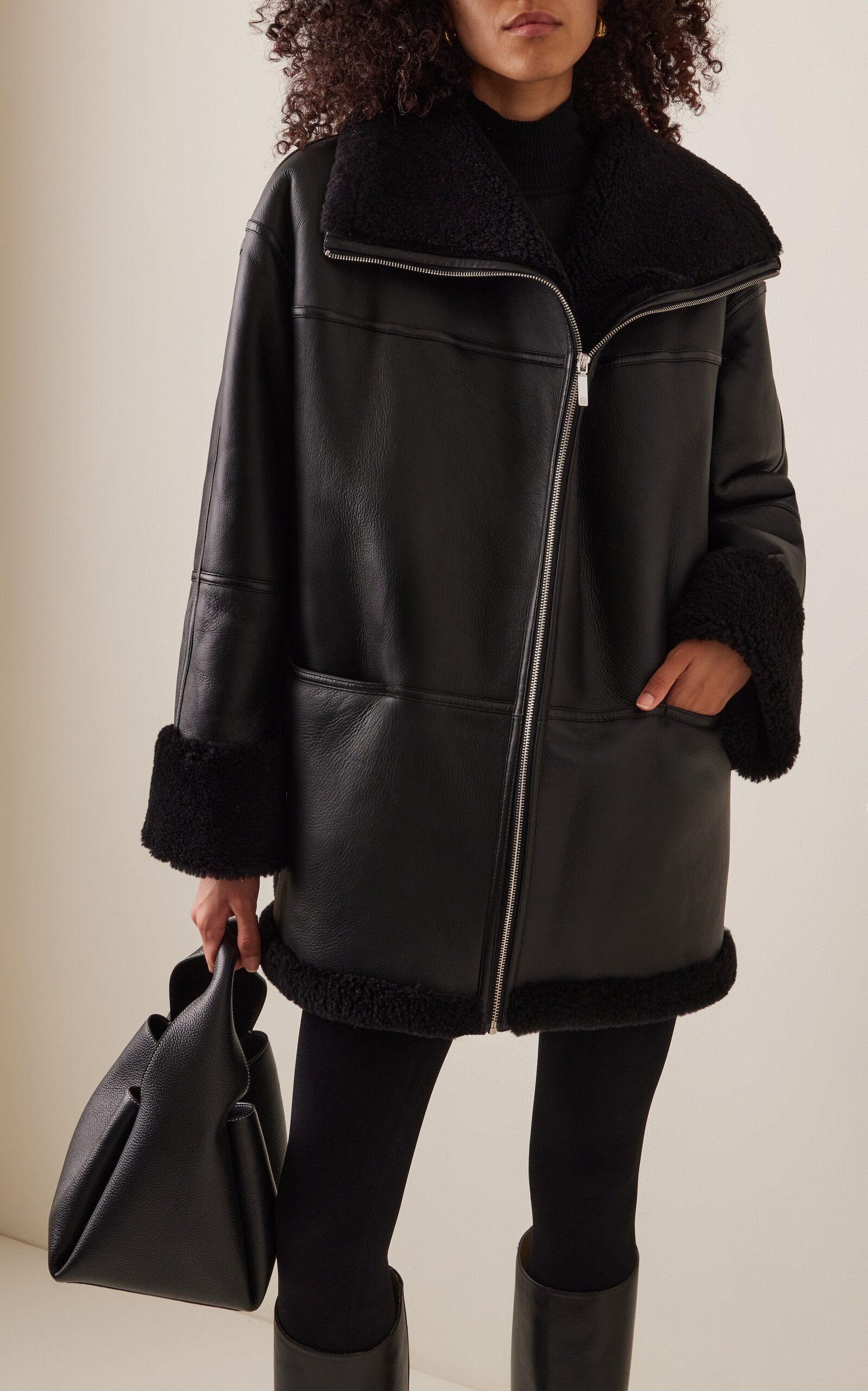 Menfi Oversized Shearling Coat black - 2