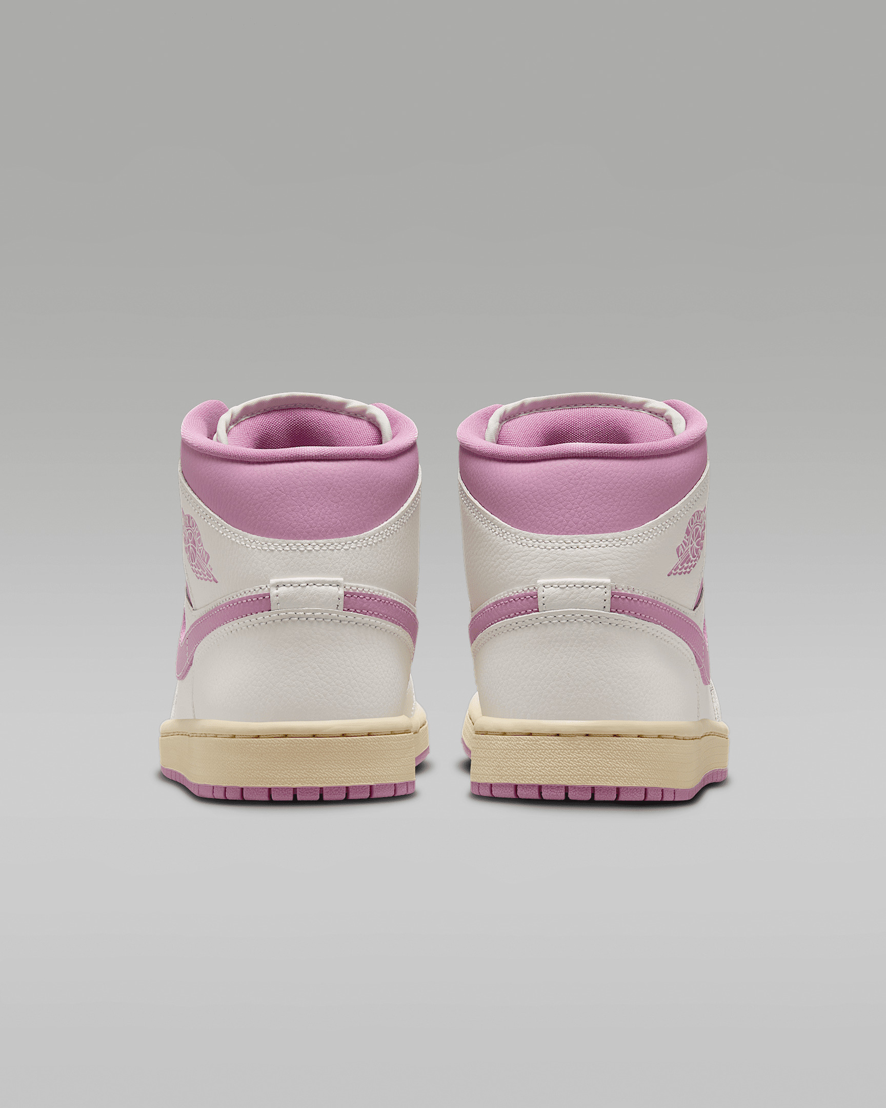 Air Jordan 1 Mid Women's Shoes - 6