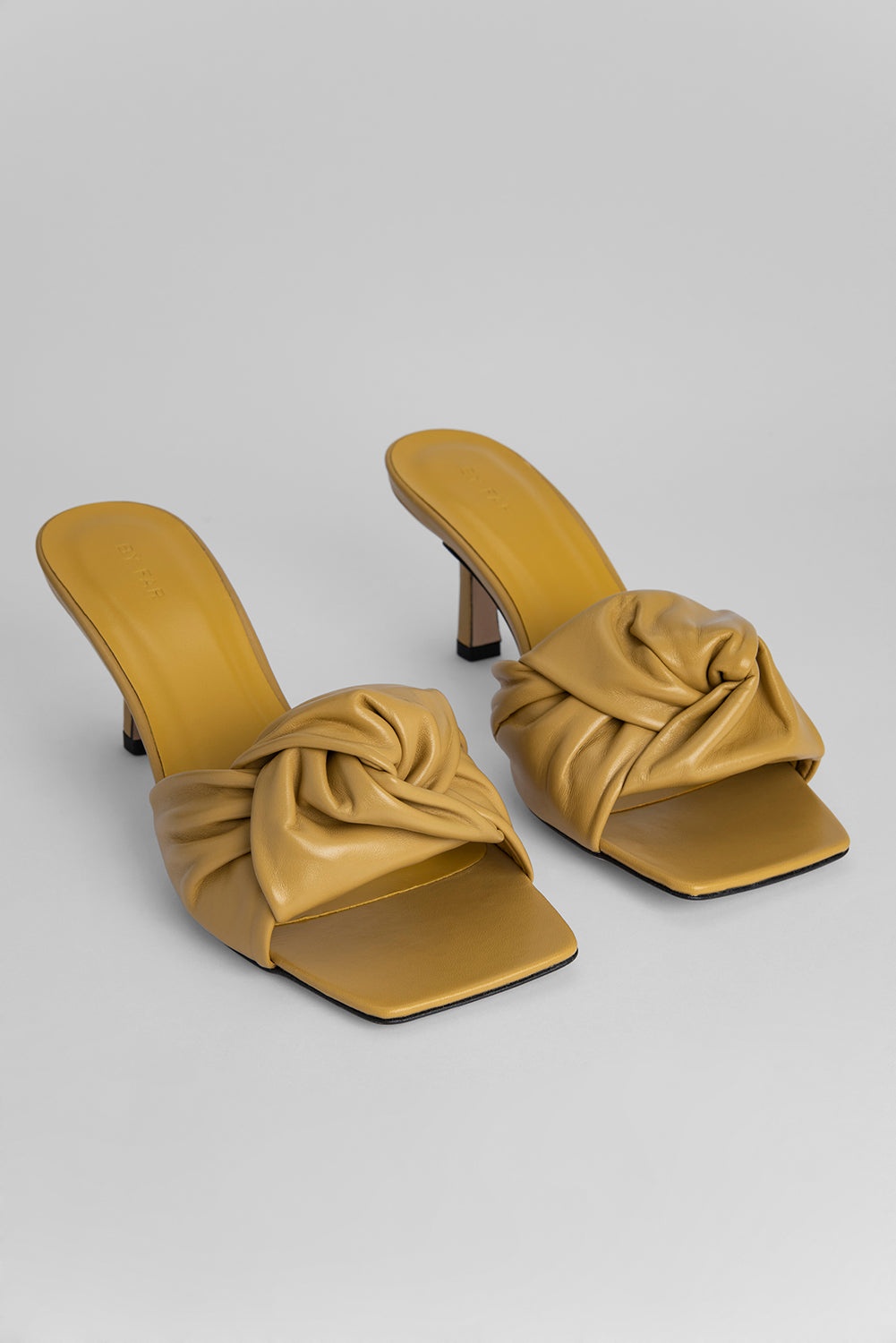 Lana Ochre Gloss Leather - 2