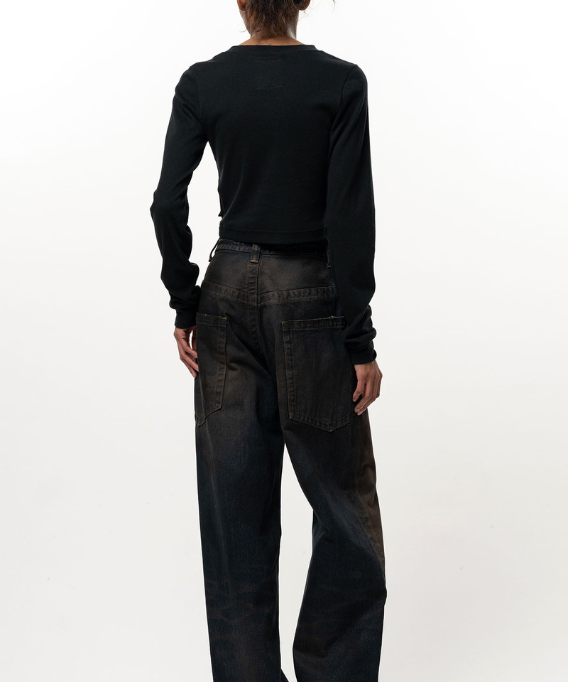 V-Neck Cropped Long Sleeve T-Shirt 14