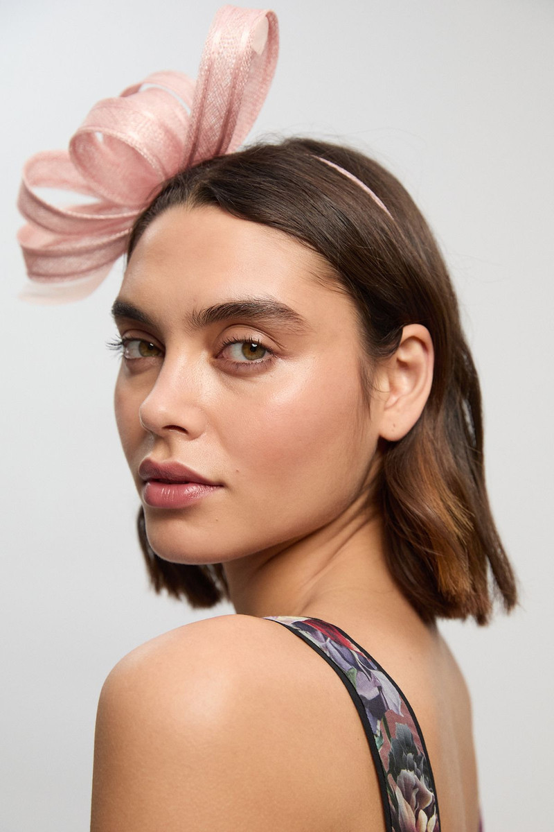 Loop Headband Fascinator 1
