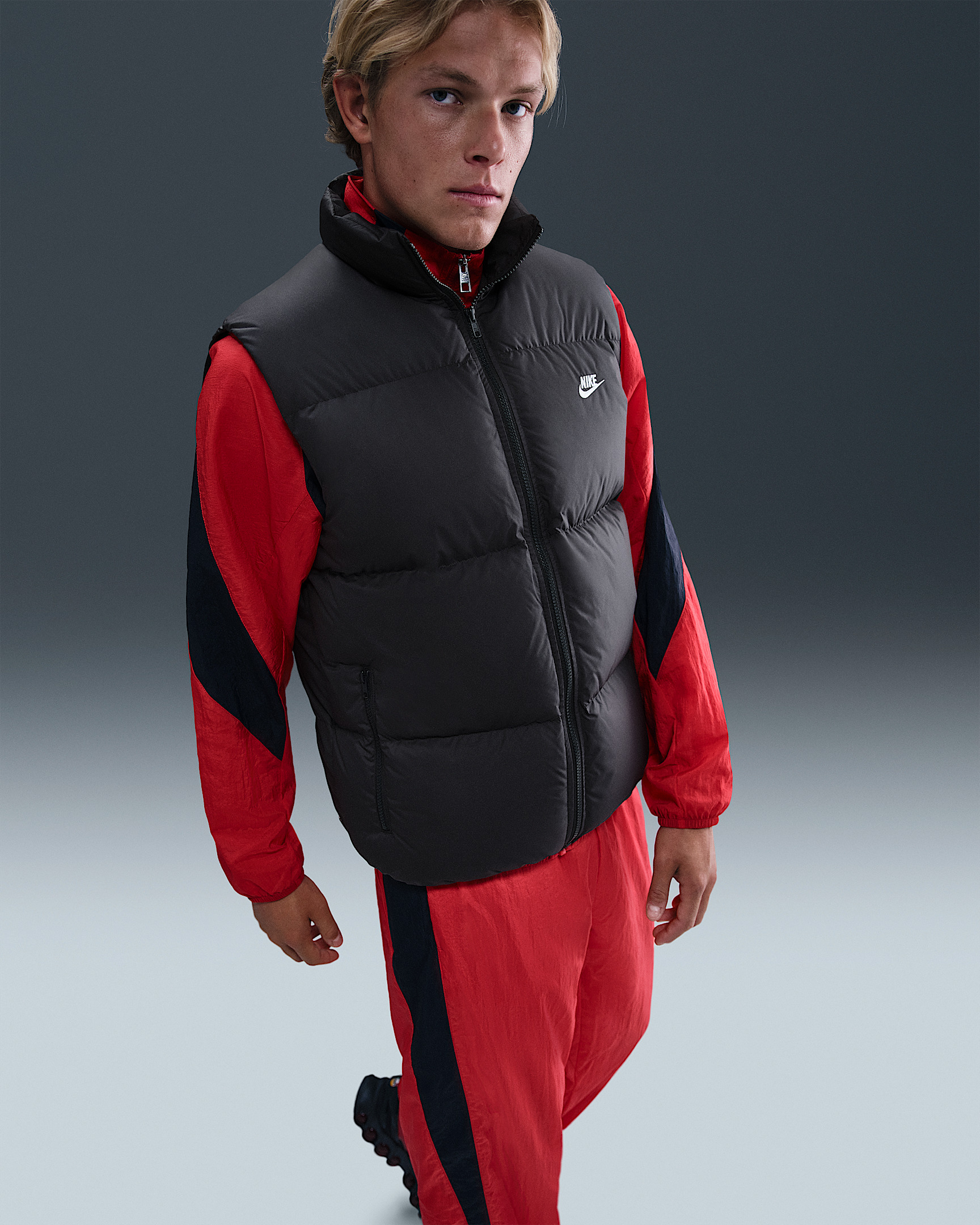 Nike Sportswear Club Men's Therma-FIT Puffer Vest - 3