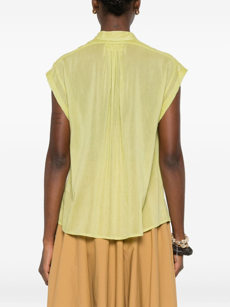 buttoned short-sleeve shirt 4