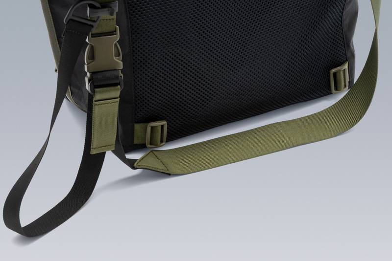 3A-1 Interops Einsatztasche Black 18