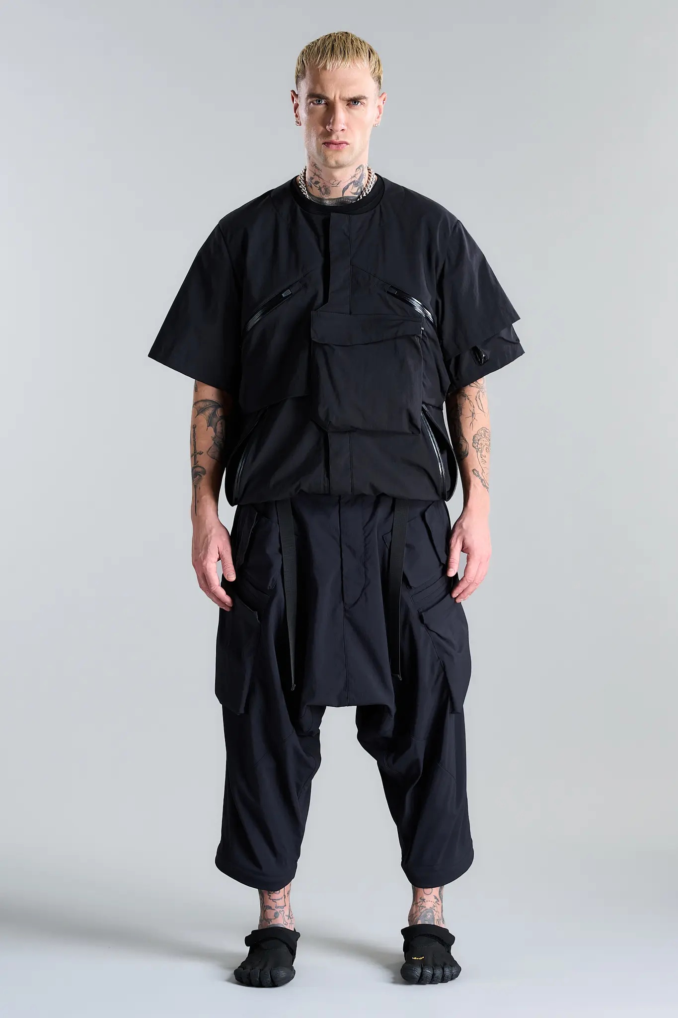 V1A-M Nylon Stretch Interops Vest Black - 8