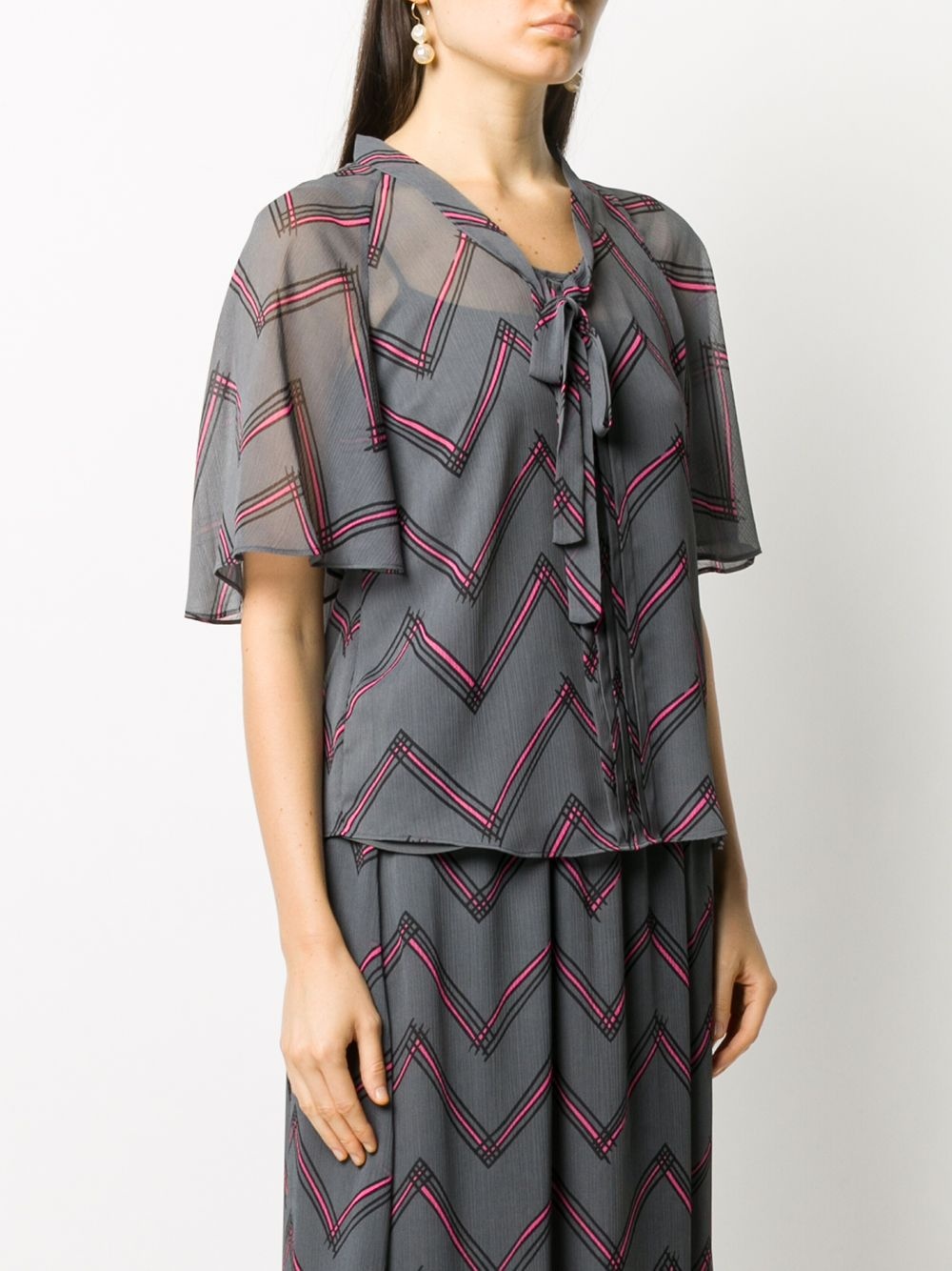 tie-front zigzag blouse - 3
