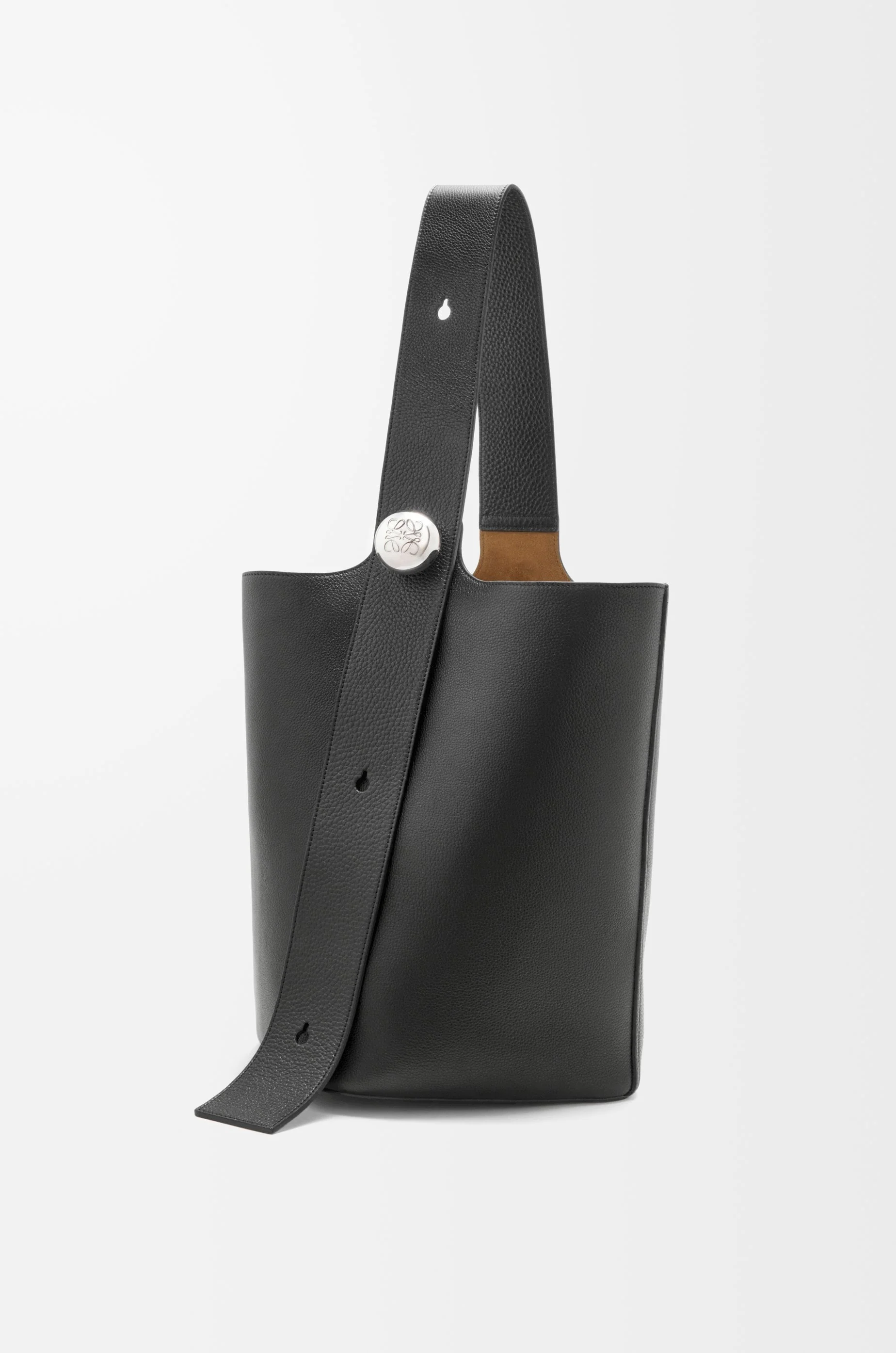 Large Pebble bucket in supple grained calfskin - 1