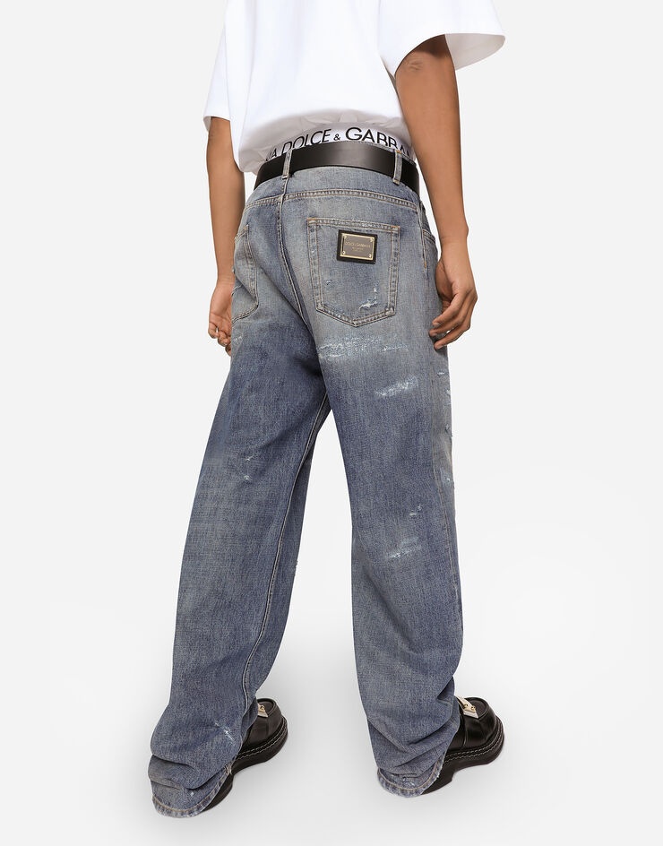 Oversize mid blue wash jeans with abrasions - 4
