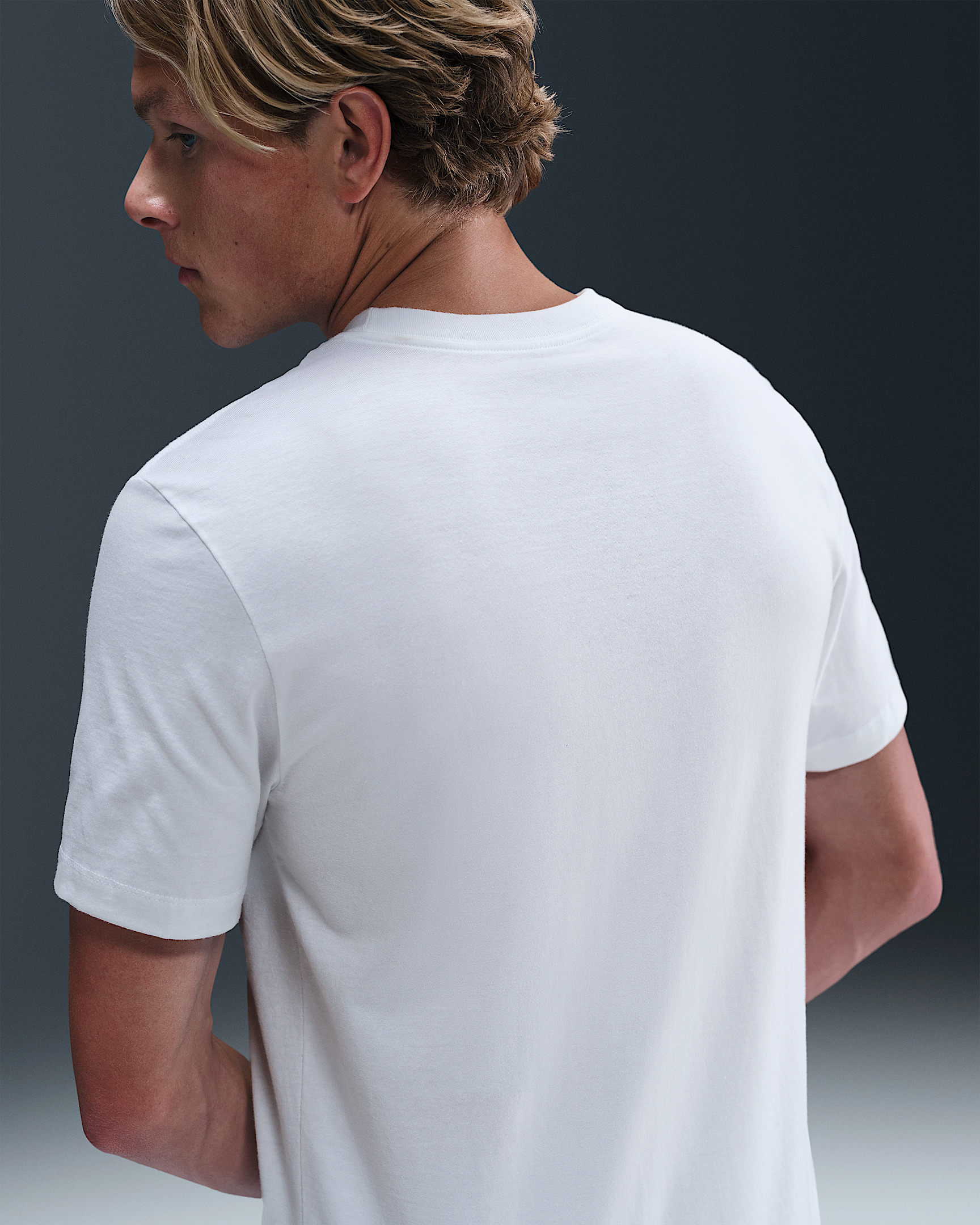 Nike Sportswear Men's T-Shirt - 2