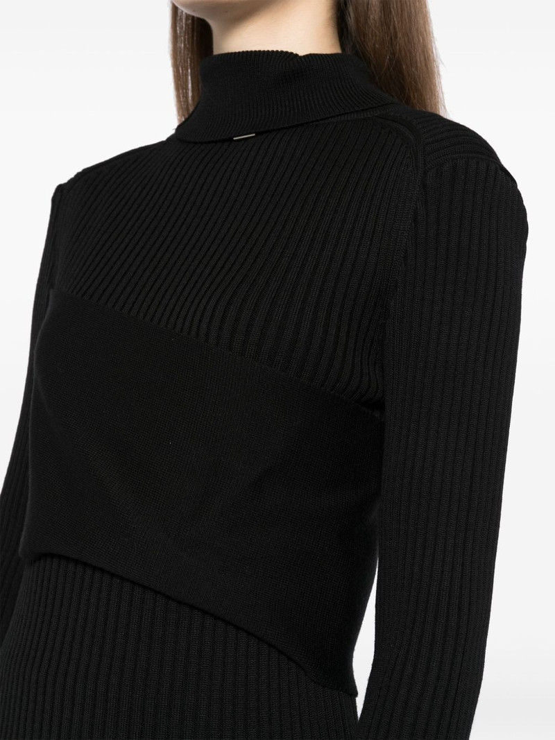 crossed jumper 5