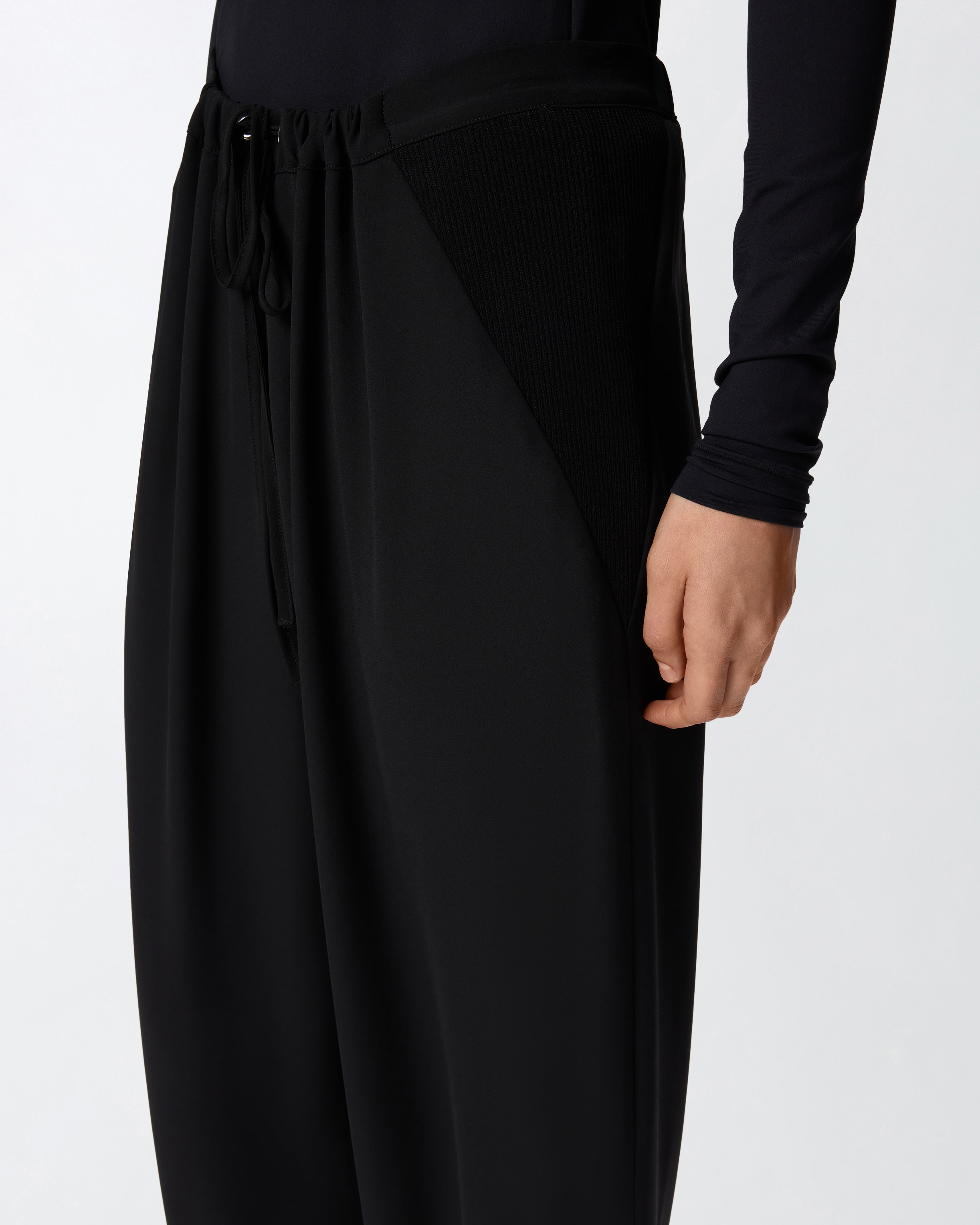 WIDE-LEG TROUSERS WITH ELASTIC WAIST - 5