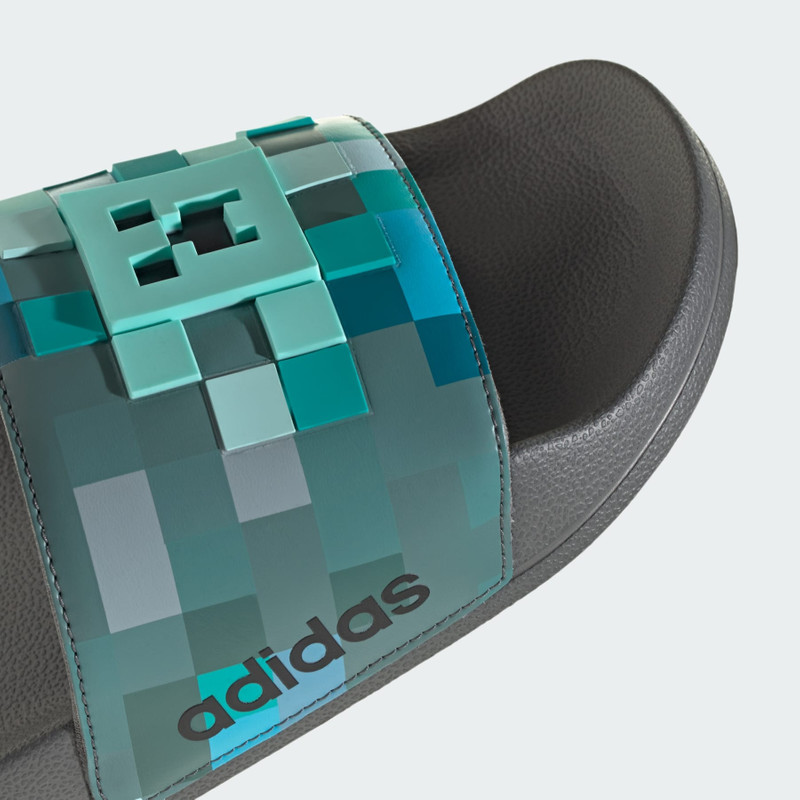 ADILETTE SHOWER MINECRAFT SLIDES 10