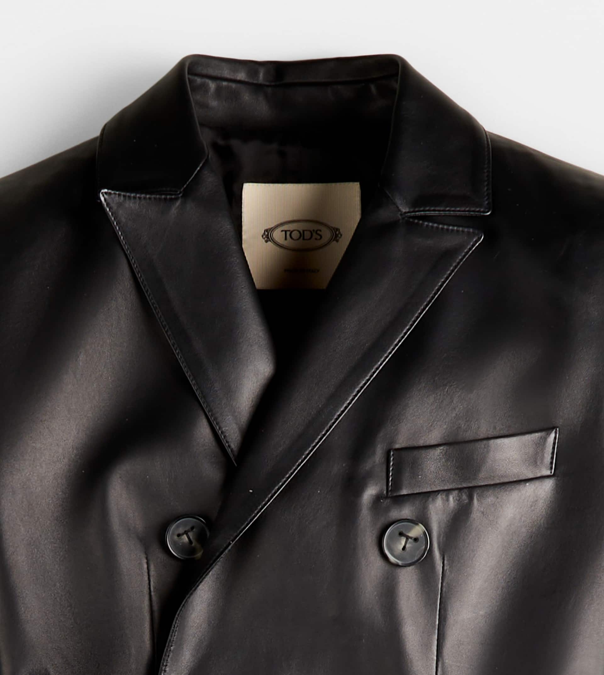 DOUBLE-BREASTED TRENCH COAT IN LEATHER - BLACK - 2
