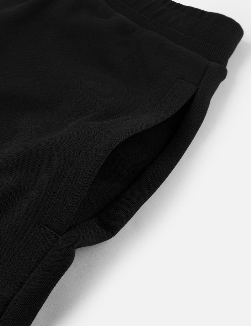 Hand-drawn Daicock Print Sweatshorts 11