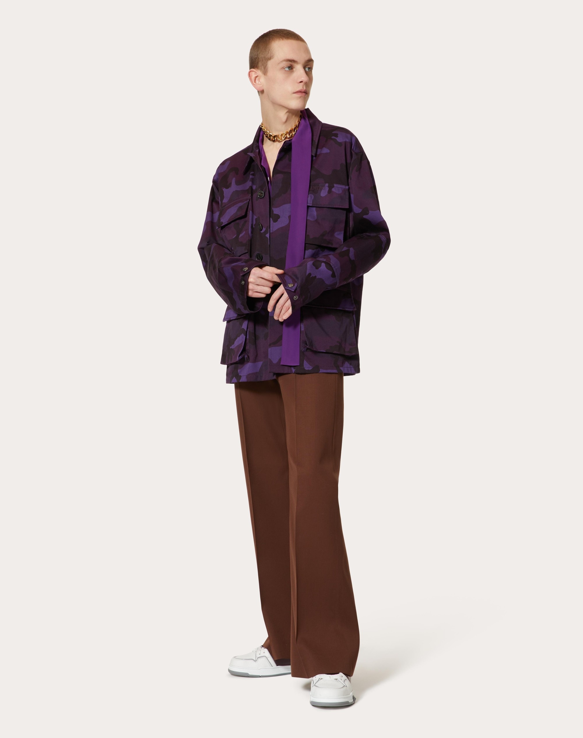 CAMOUFLAGE PRINT AND VALENTINO EMBROIDERY MULTI-POCKET COTTON OVERSHIRT - 2
