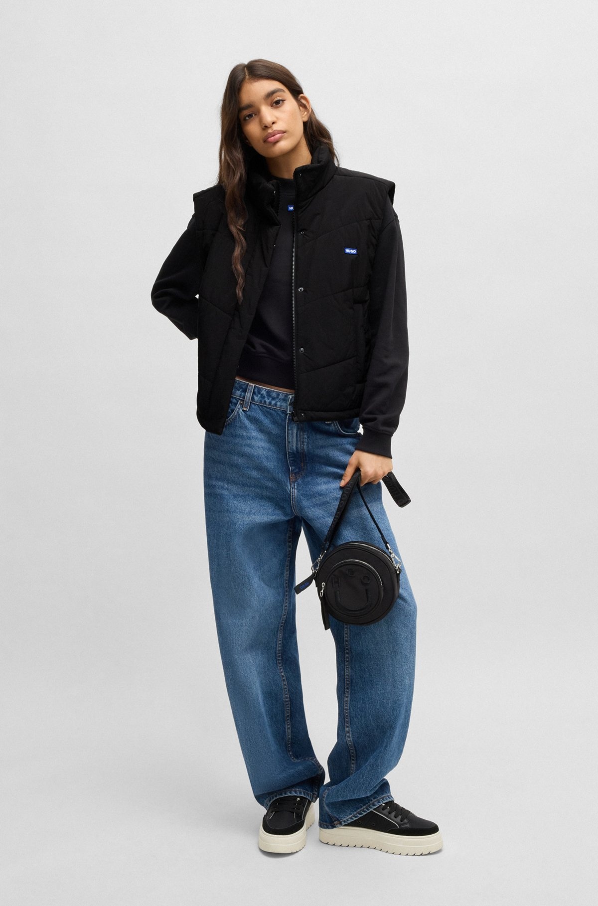 WATER-REPELLENT GILET WITH BLUE LOGO LABEL - 3