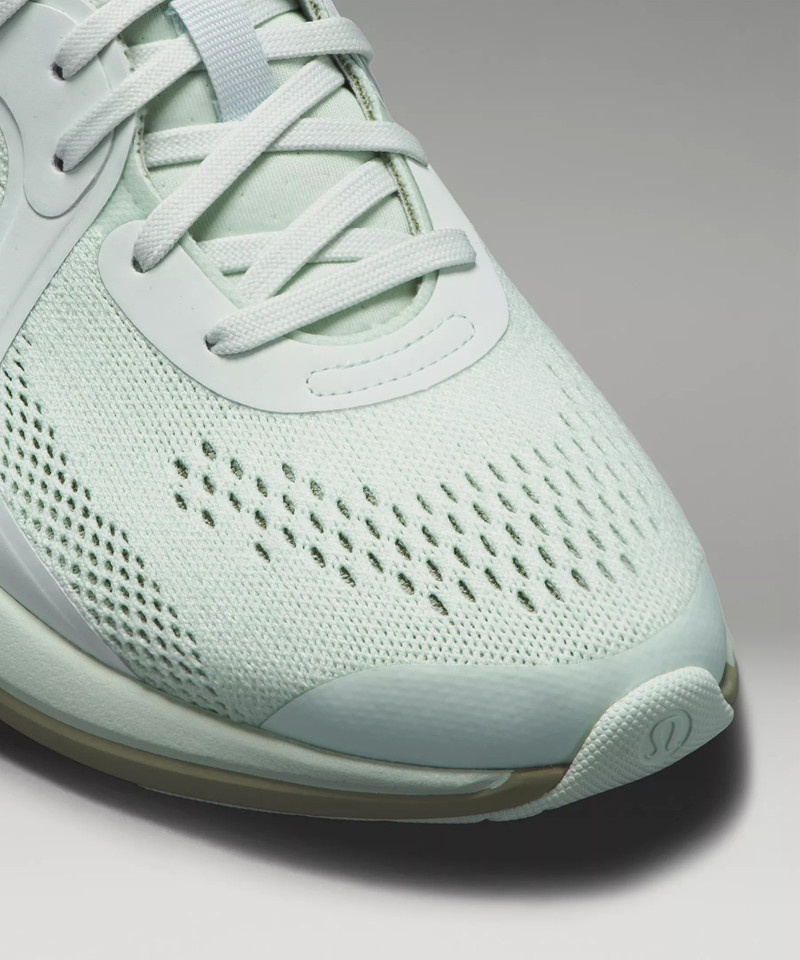 Chargefeel Low Women's Workout Shoe 8