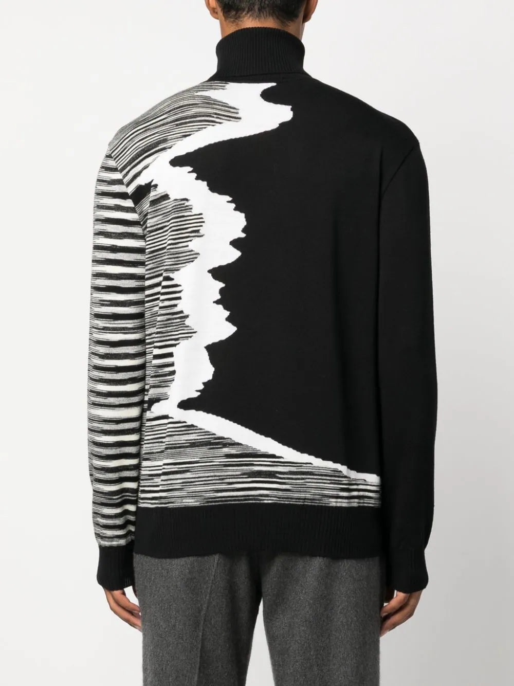 STRIPE-PATTERN ROLL-NECK JUMPER - 4